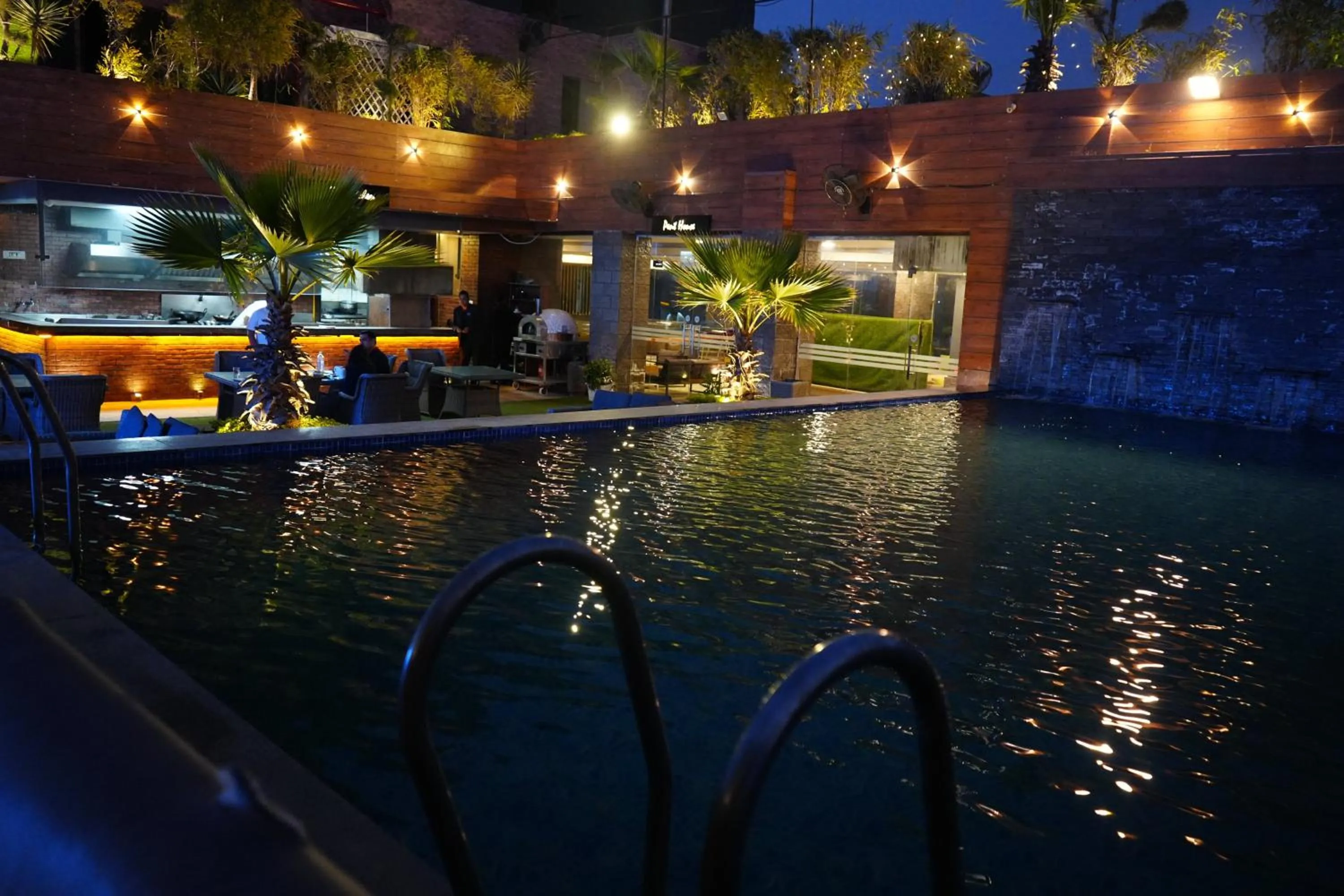 Night in Spree Hotel Meerut