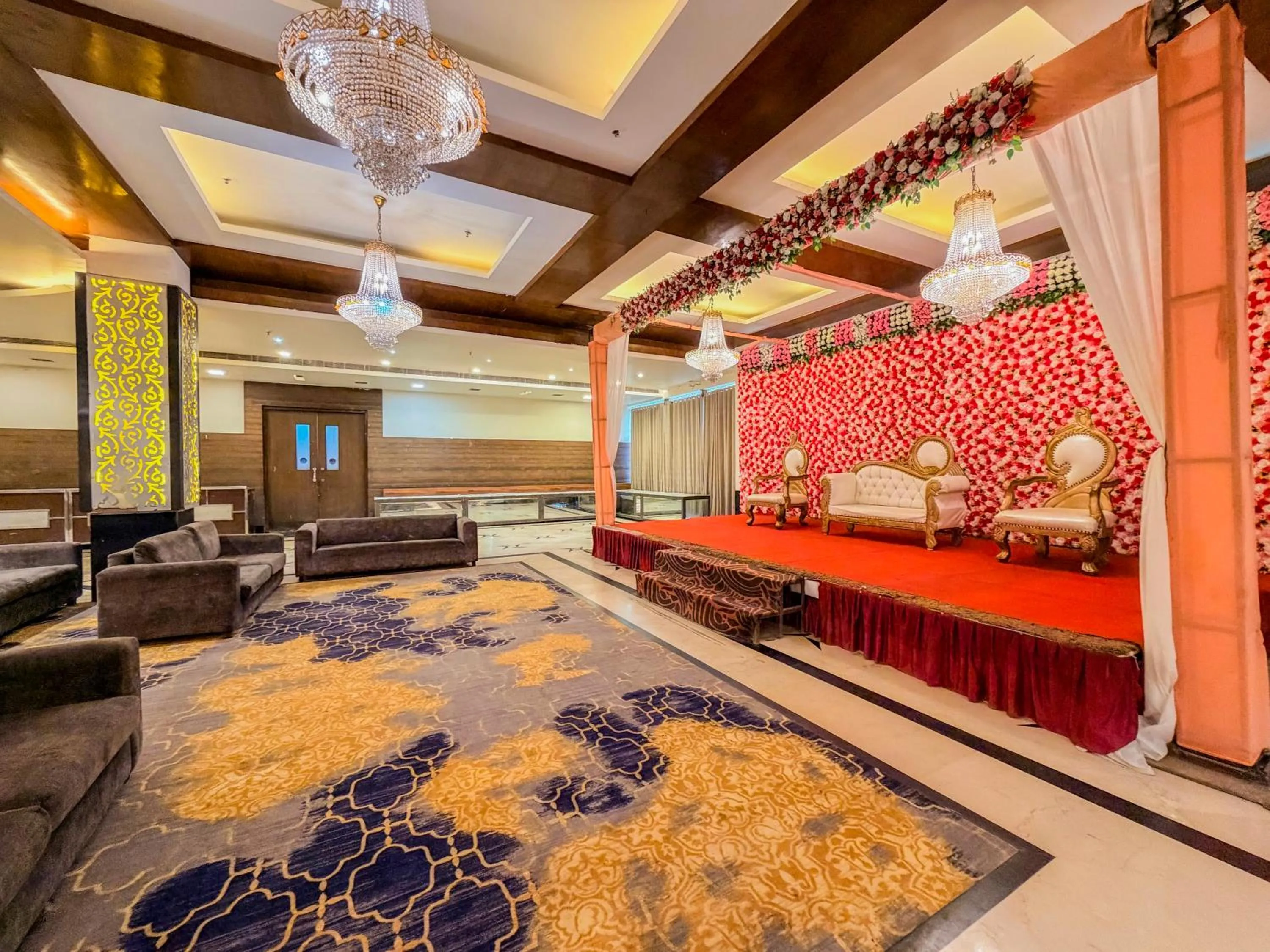 Banquet/Function facilities in Spree Hotel Meerut