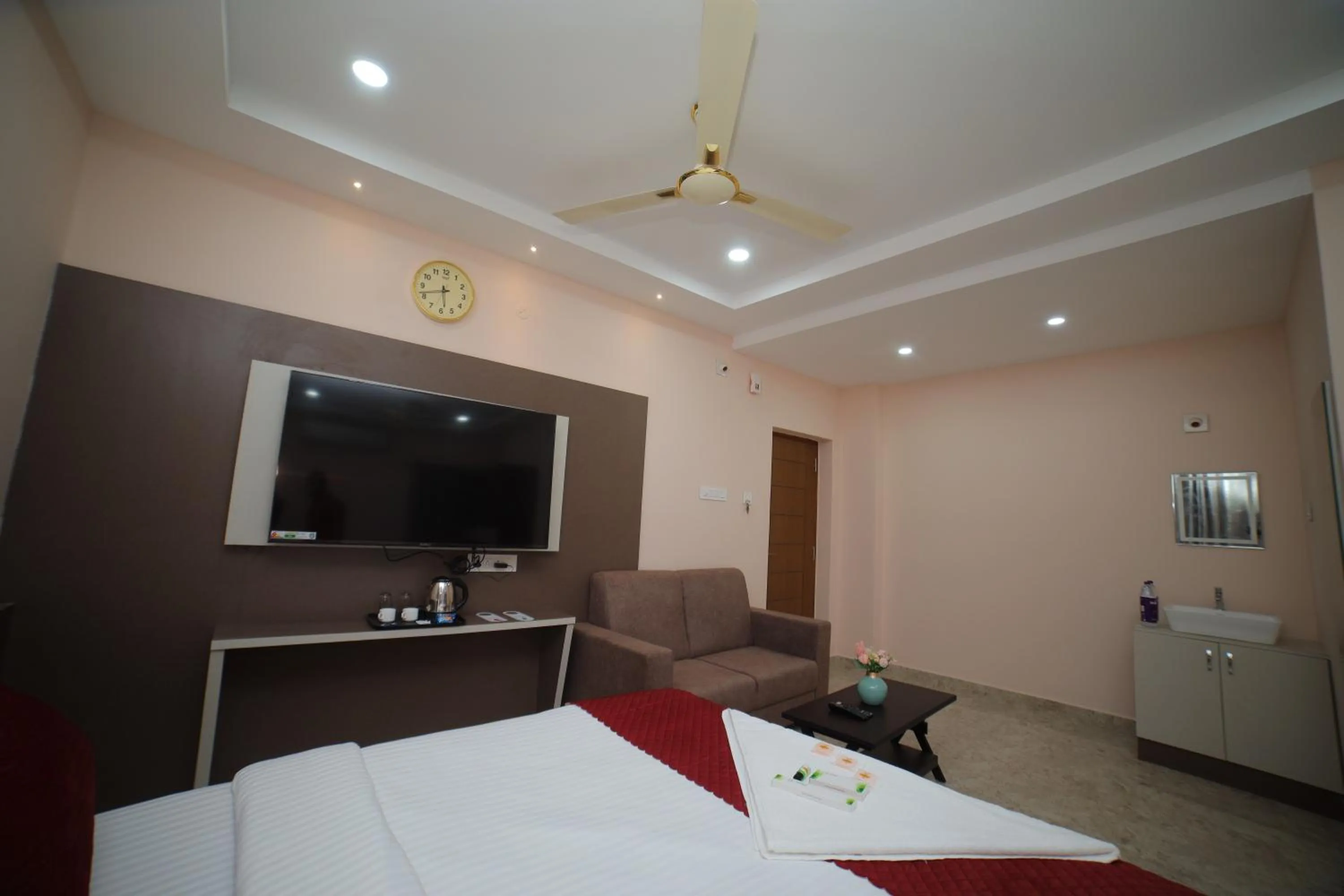 TV and multimedia, Bed in Sri Ganesh Grand