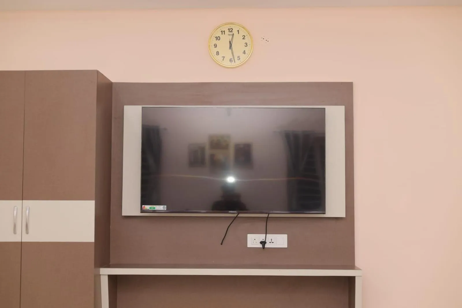 TV and multimedia in Sri Ganesh Grand