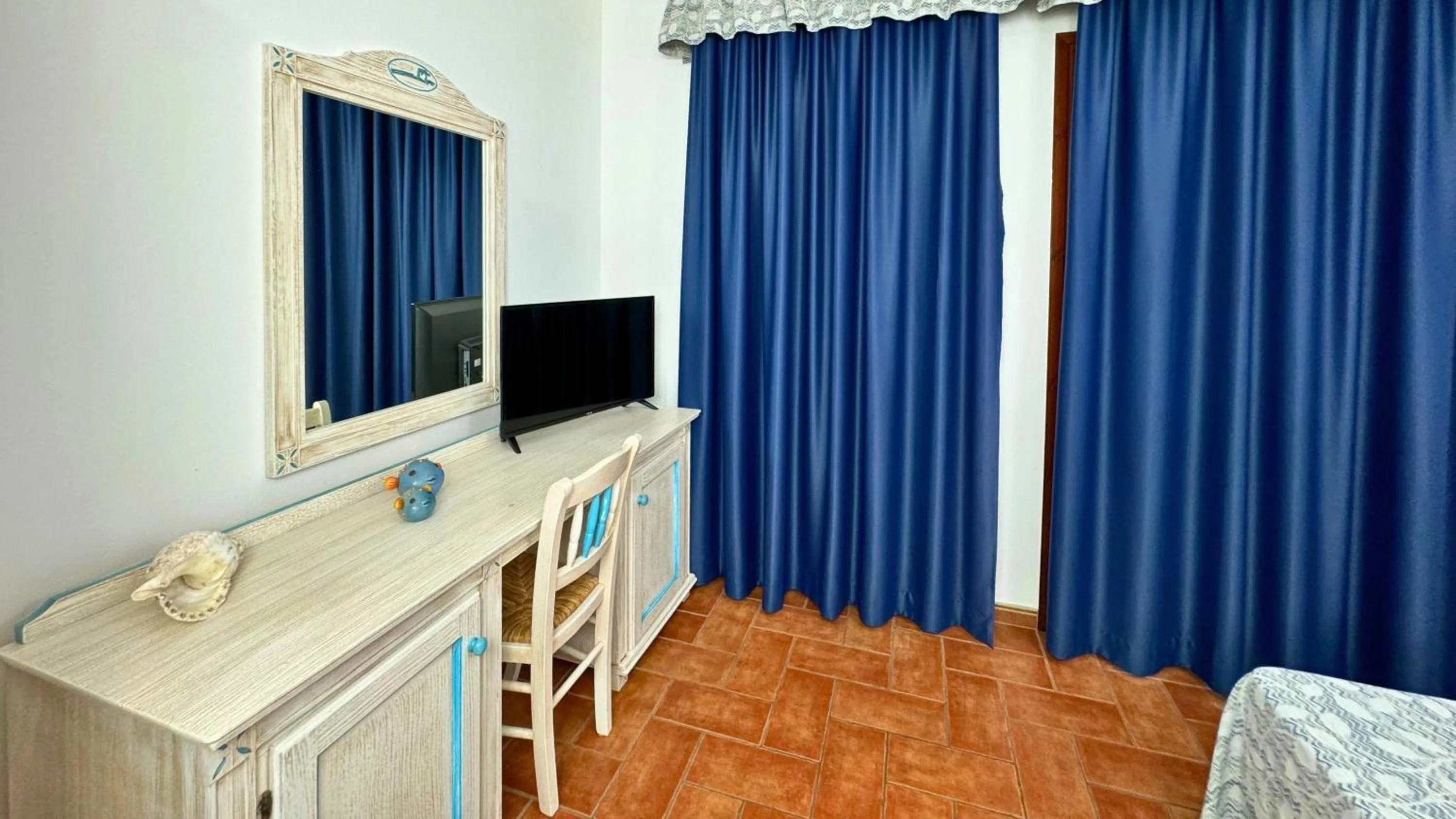 TV and multimedia in Hotel le Sabbie