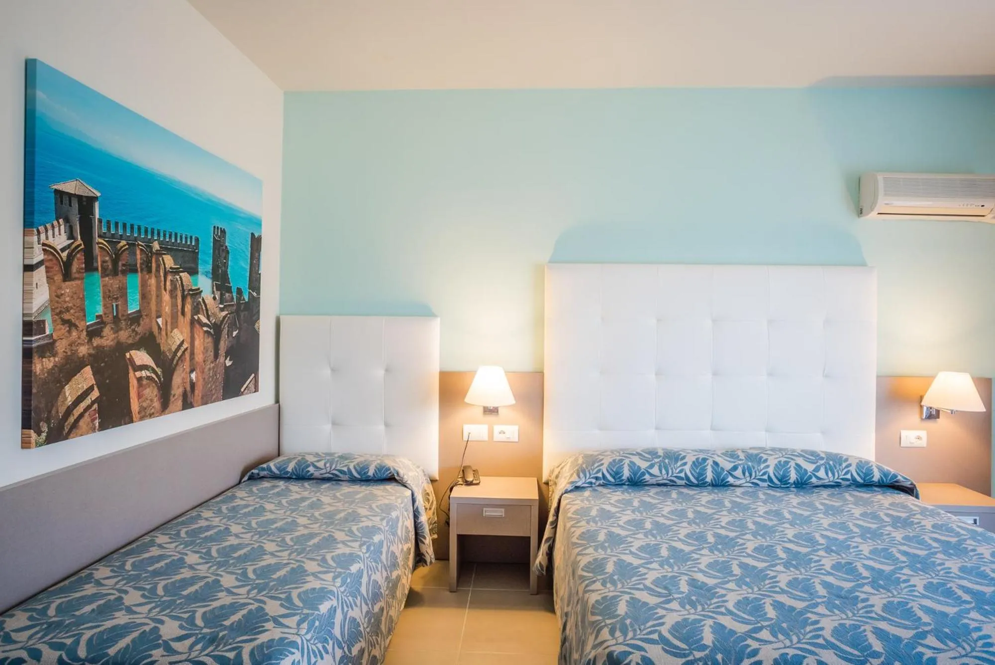 Bed in Hotel Holiday