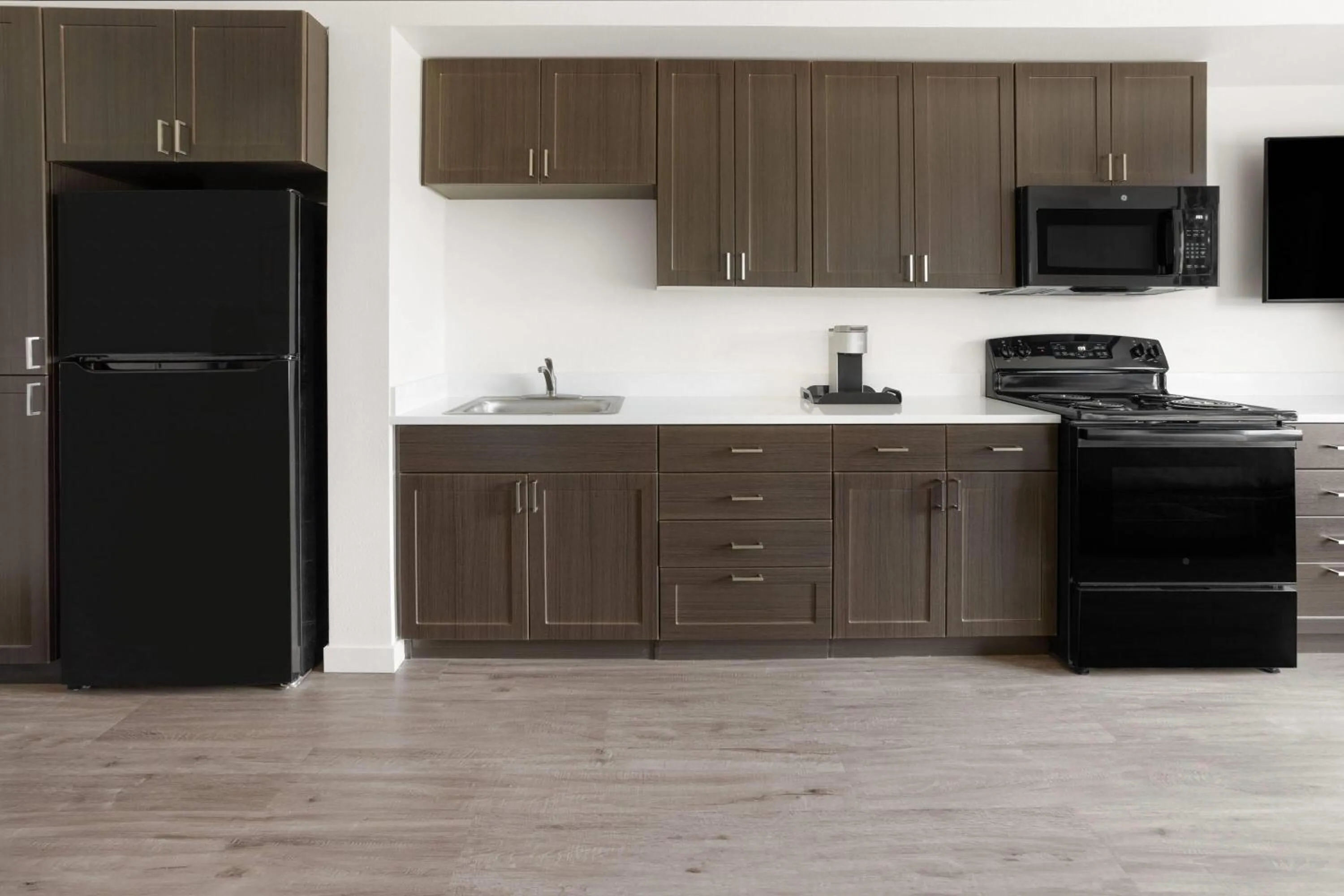 Kitchen or kitchenette in Hawthorn Extended Stay by Wyndham Jackson Alpine