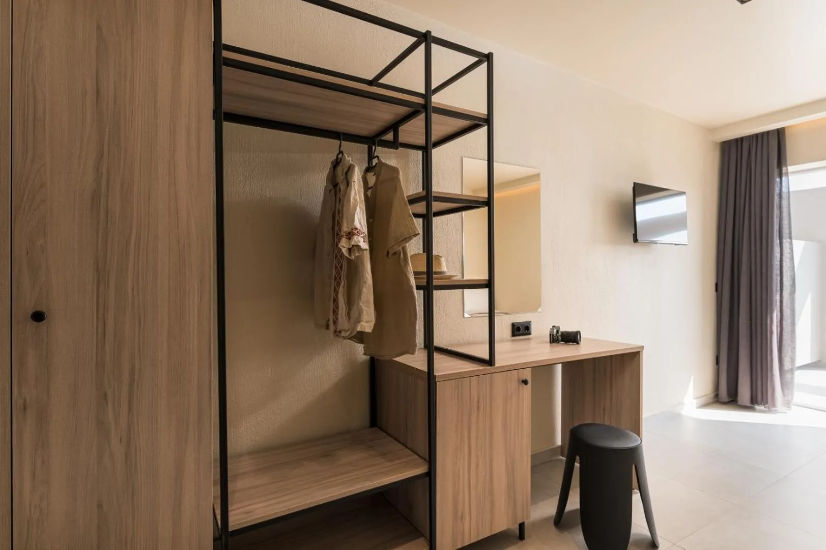 Photo of the whole room, Bed in Arya Hotel