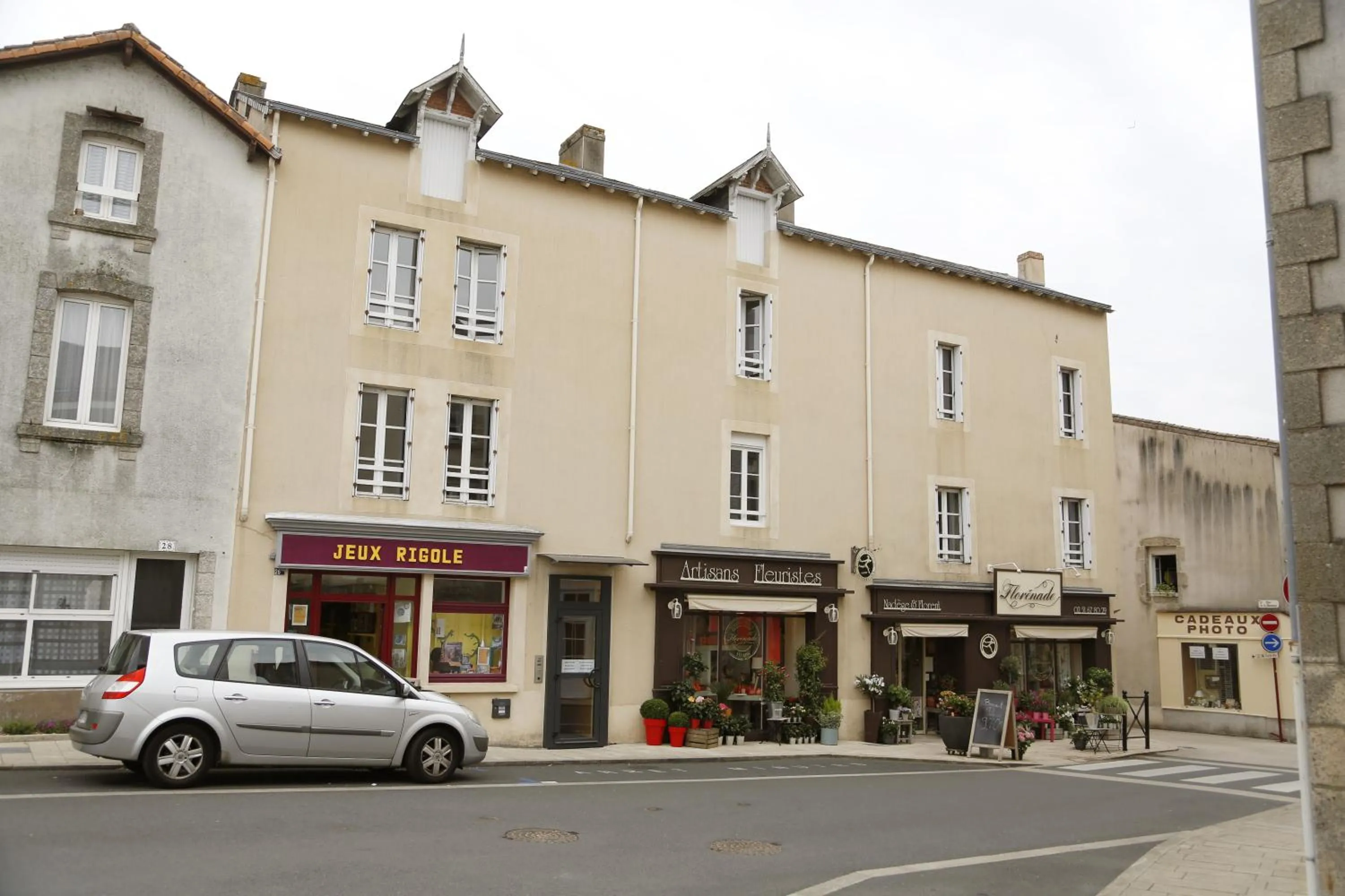 Property building in Appart-alma