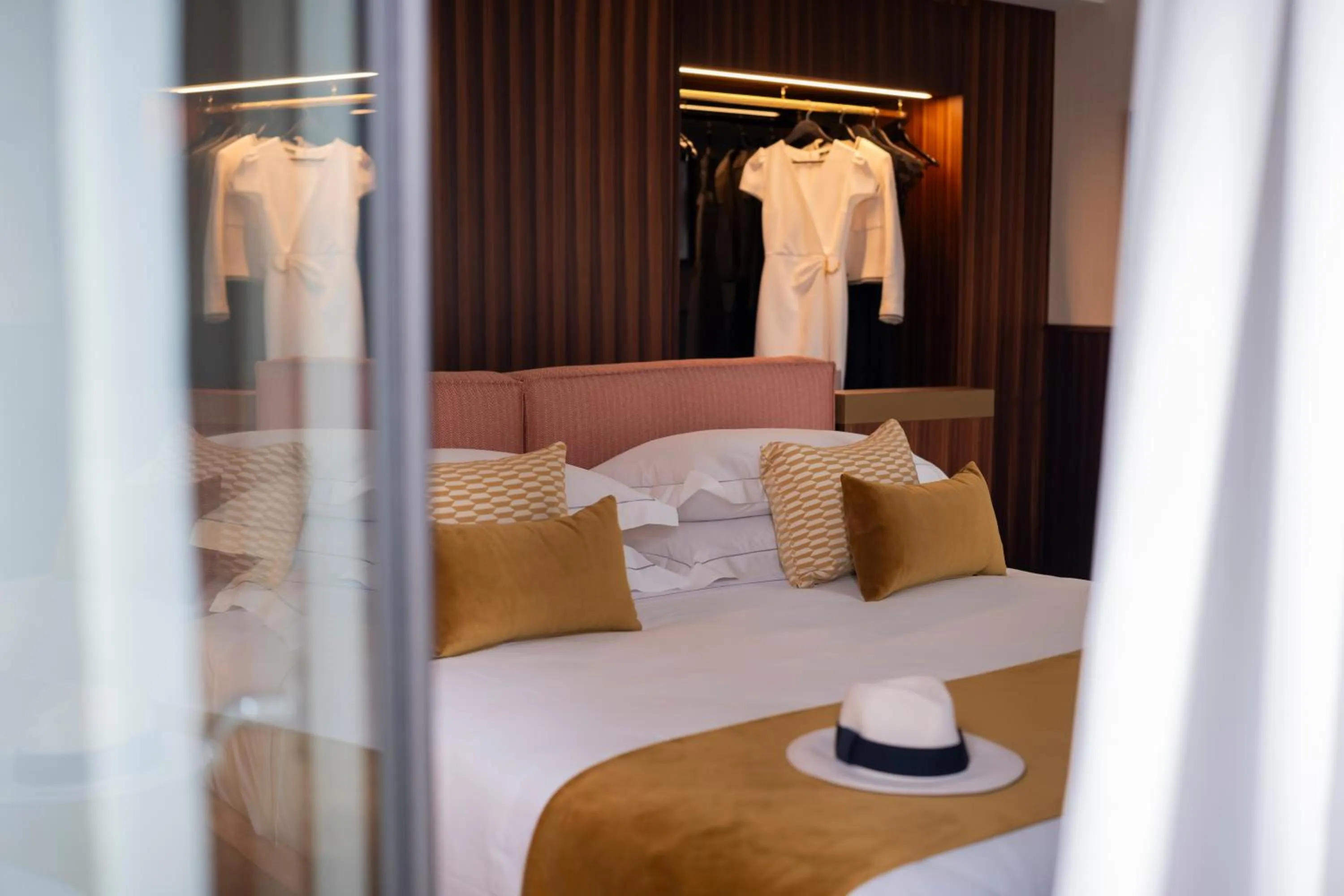 Photo of the whole room, Bed in Duomo Hotel & Apartments