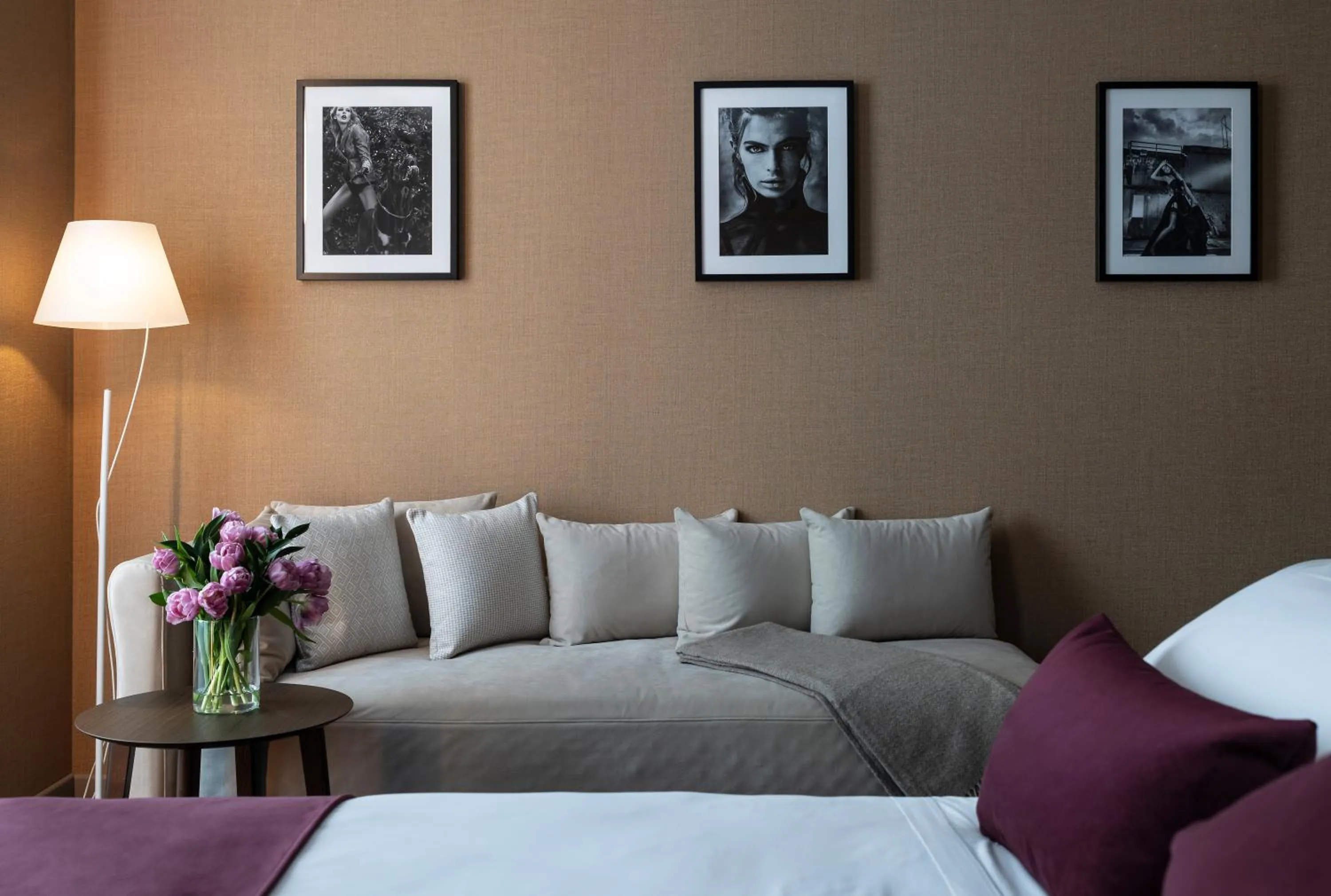 Bed in Duomo Hotel & Apartments