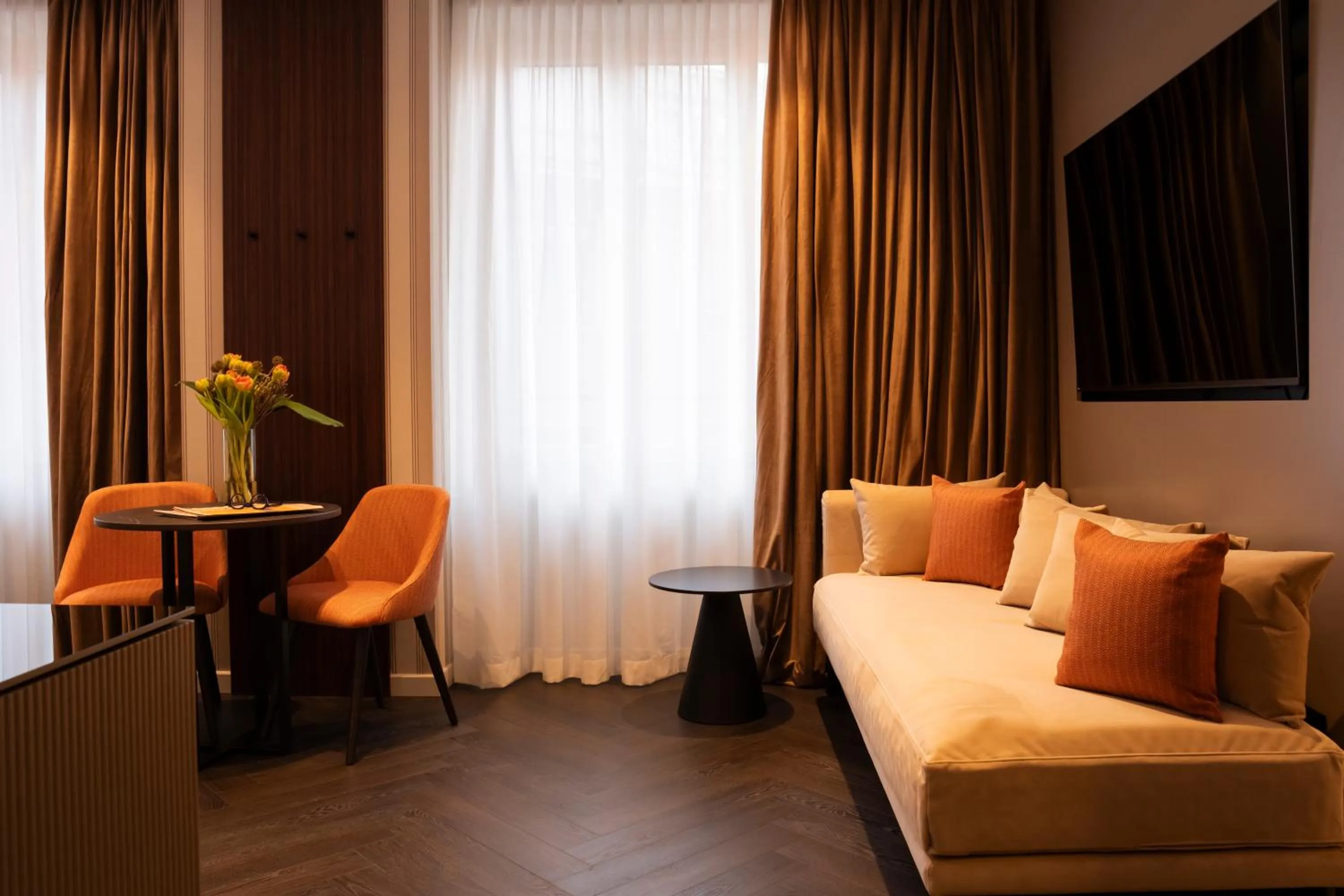 Photo of the whole room in Duomo Hotel & Apartments