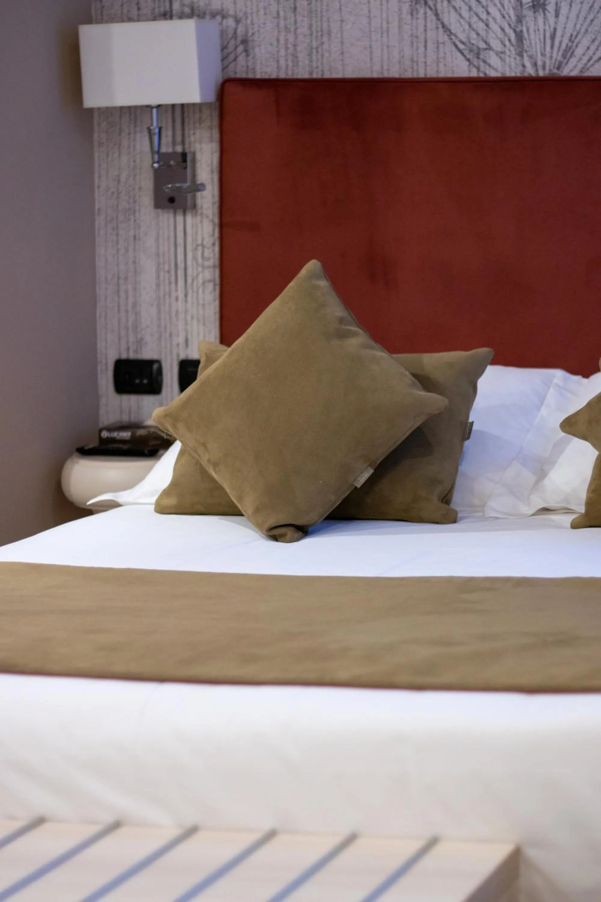 Bed in Duomo Hotel & Apartments