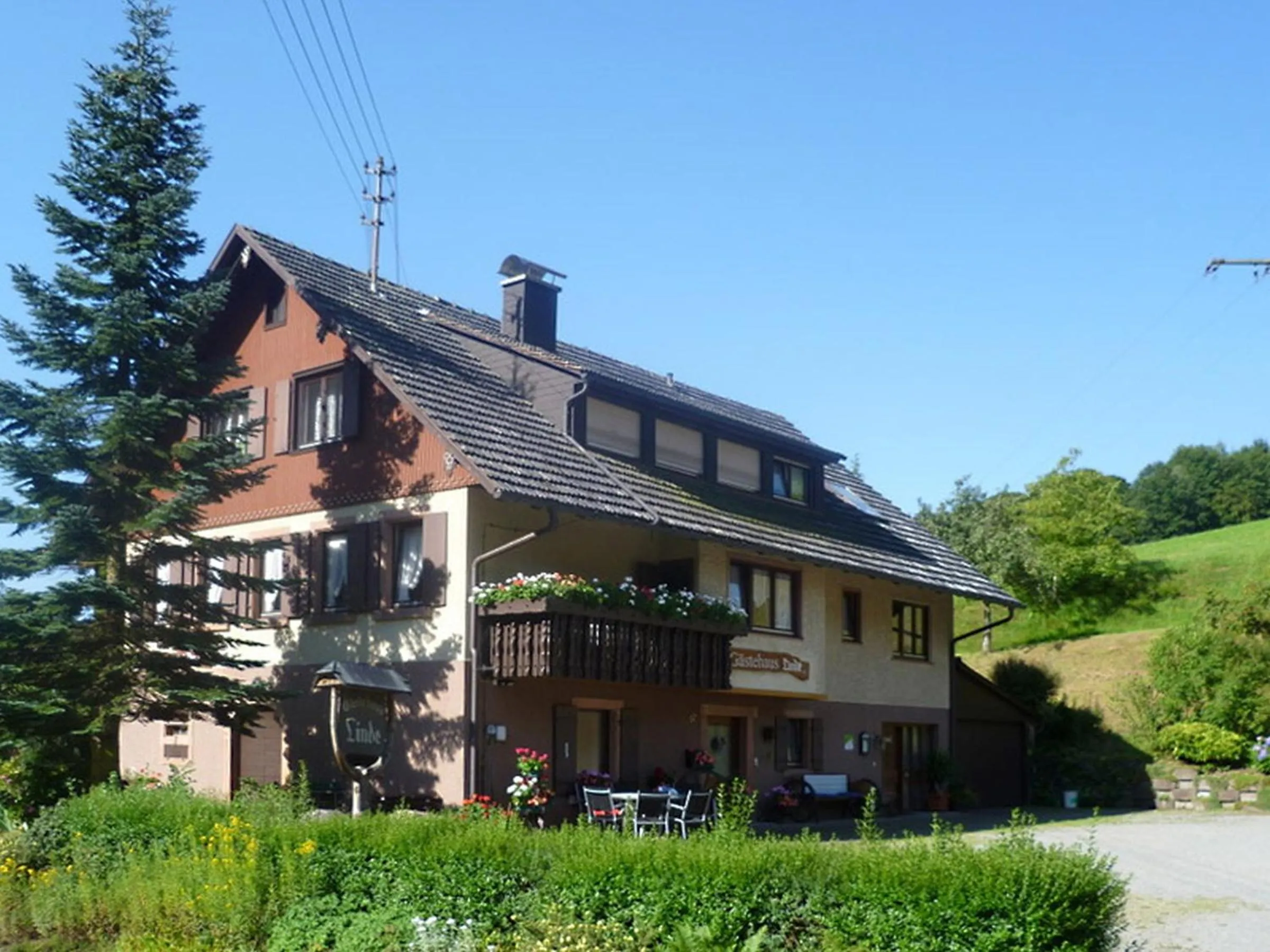 Property building in Gasthaus Zur Linde Ferienwohnungen