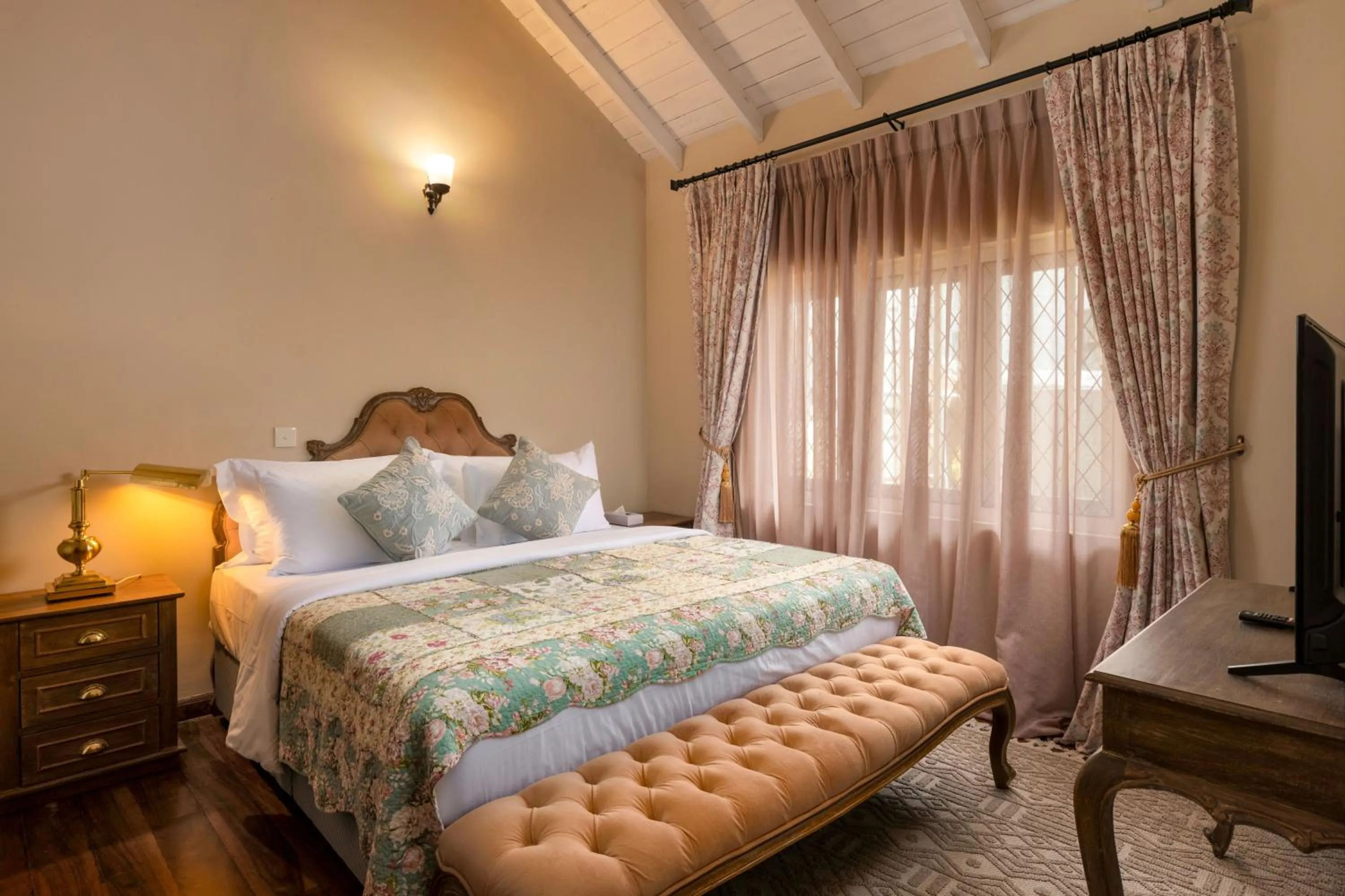 Bedroom, Bed in Grand Bungalow Nuwara Eliya by Seven Angels