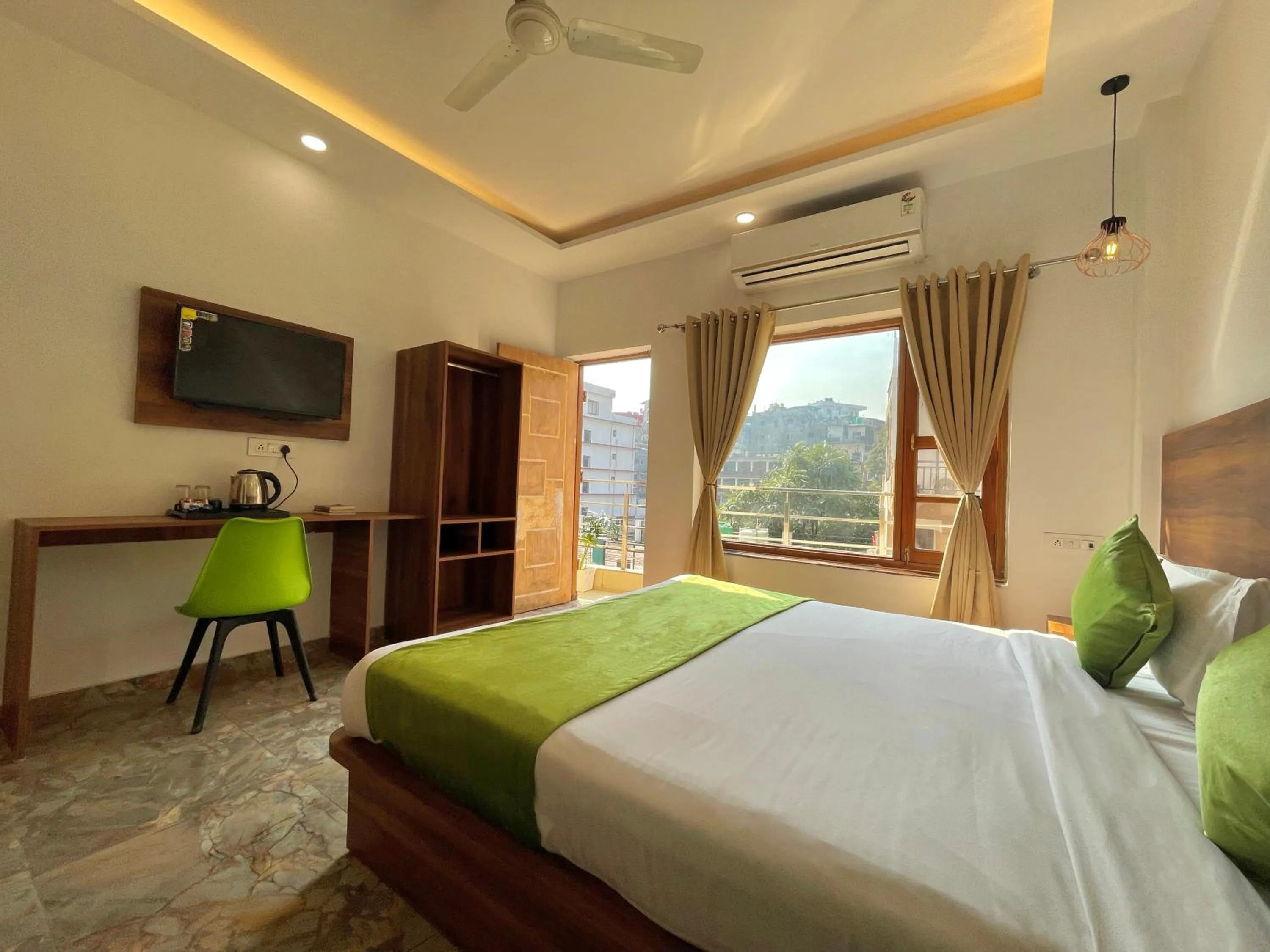 Bed in Wanna Stay Rishikesh