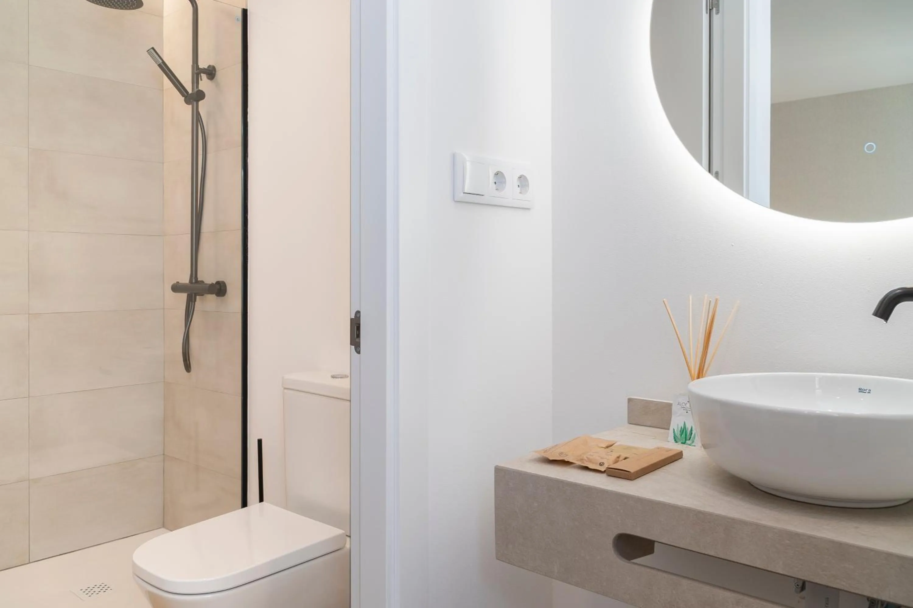Deluxe Room in La Caleta QE Hotels