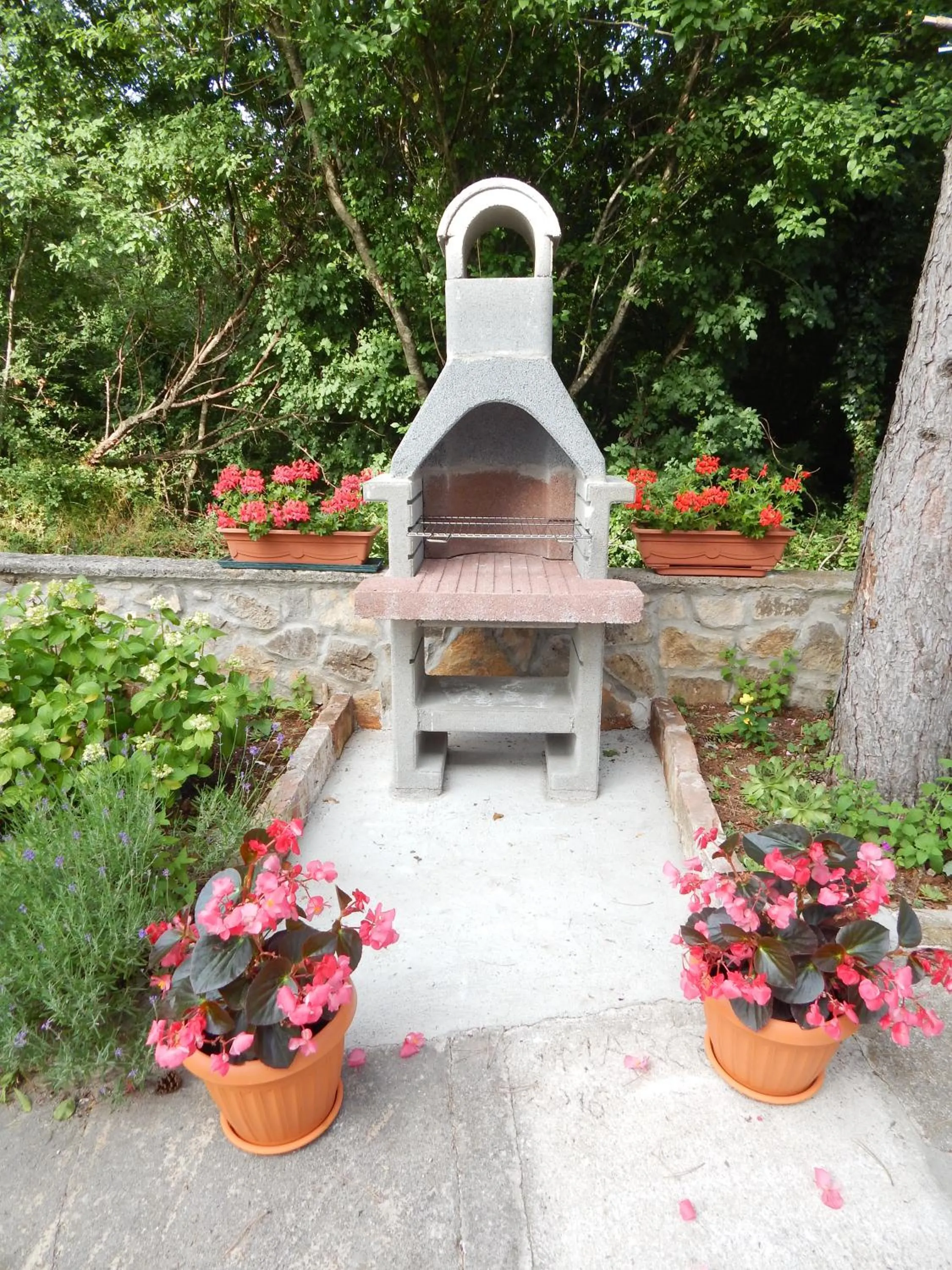 BBQ facilities in Apartment Štrmac