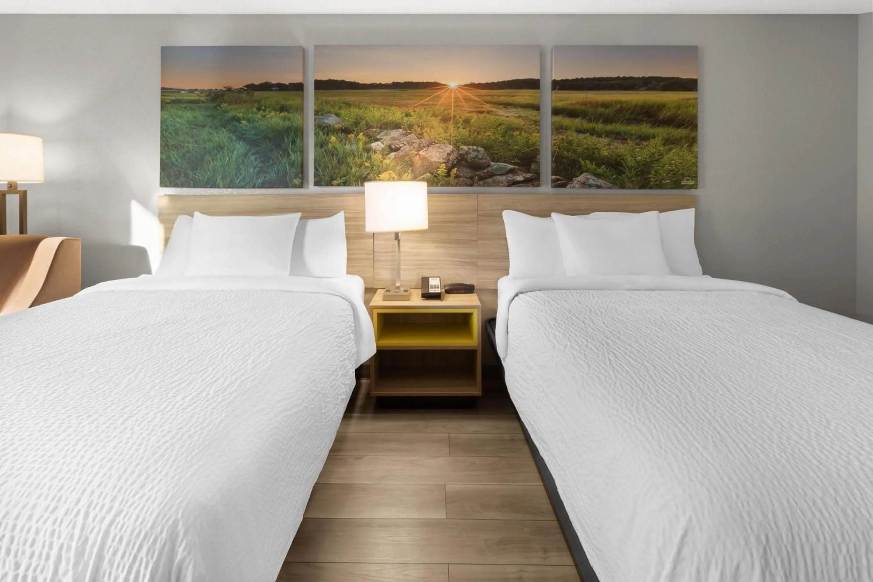 Photo of the whole room, Bed in Days Inn by Wyndham Blairsville