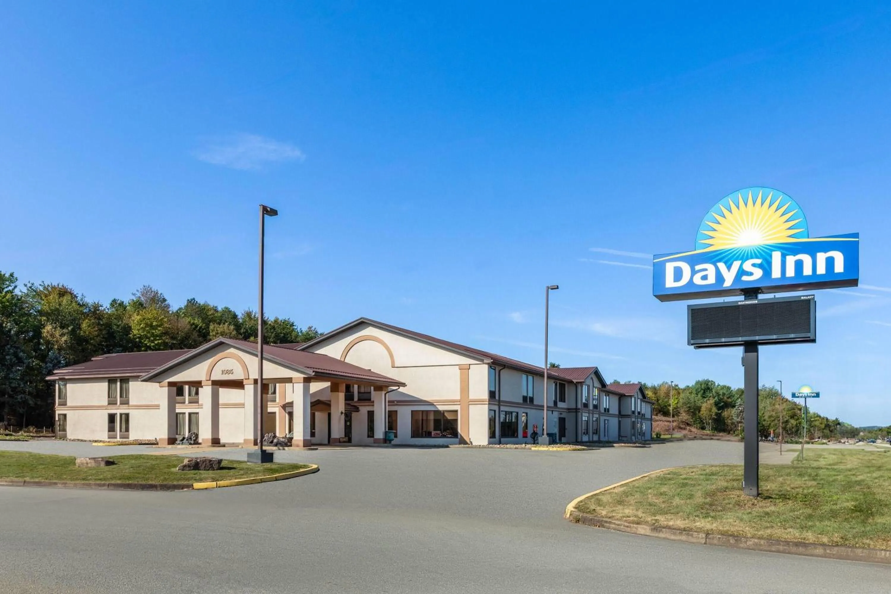 Property building in Days Inn by Wyndham Blairsville