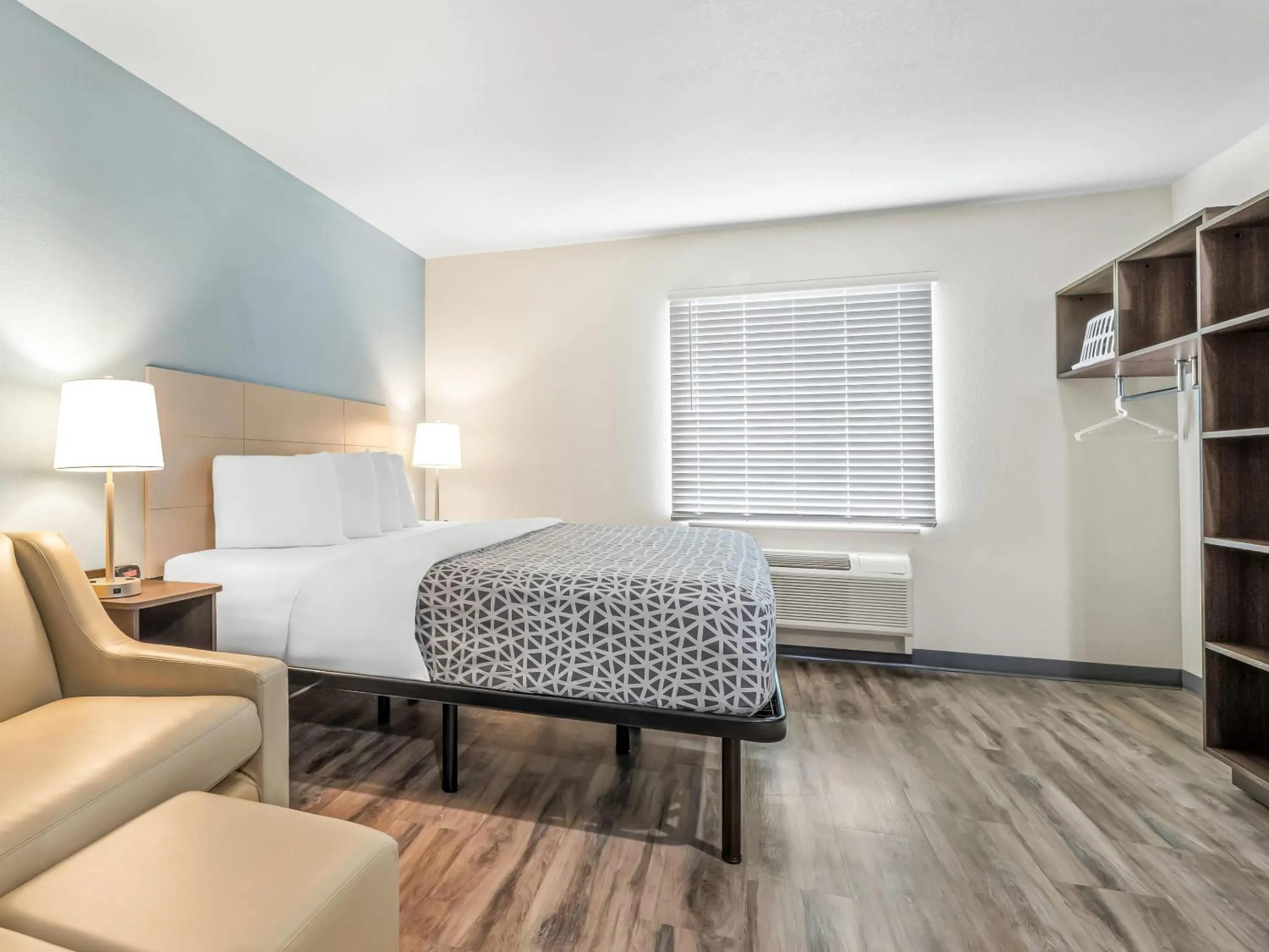Bedroom, Bed in WoodSpring Suites Prattville - Montgomery North