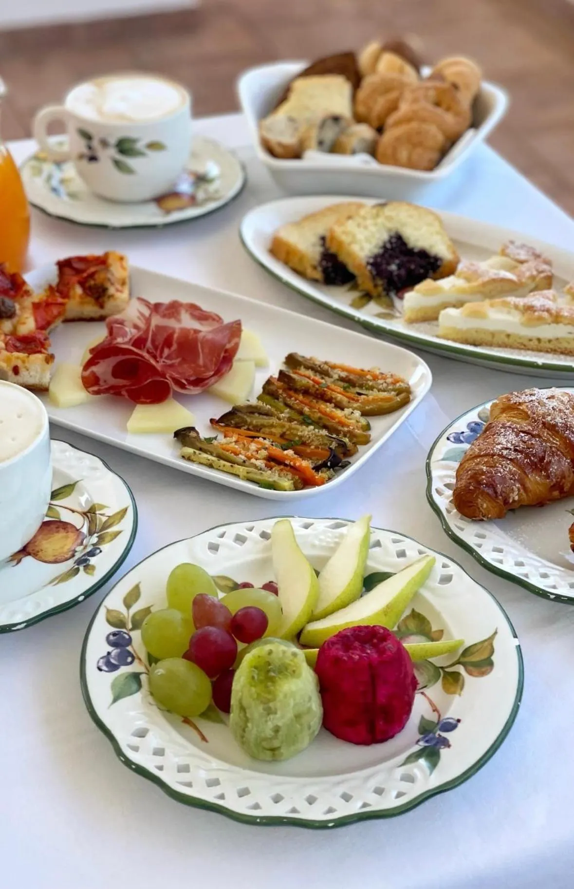 Continental breakfast in Villa Narducci