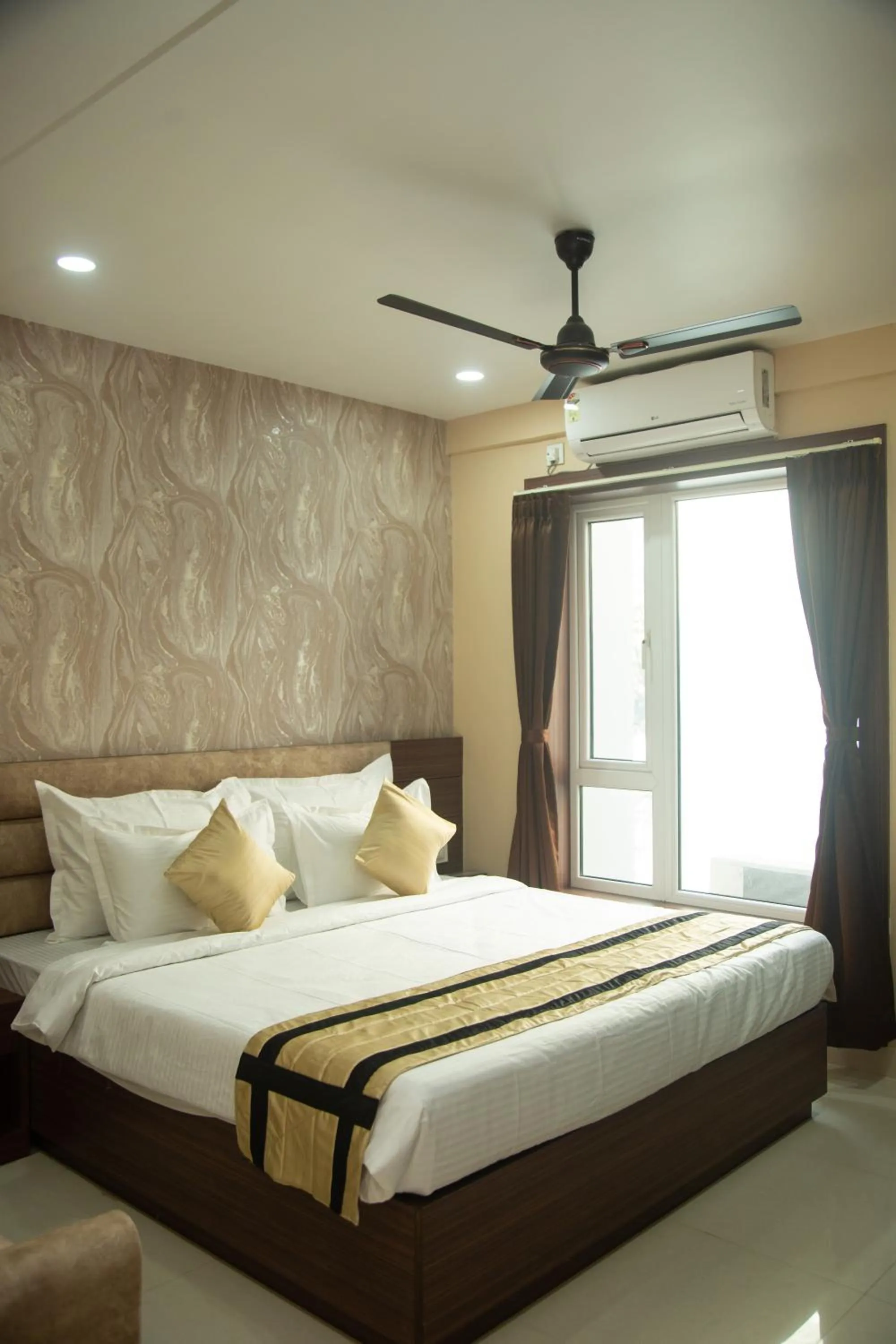 Bedroom in Park Eastern Hotel