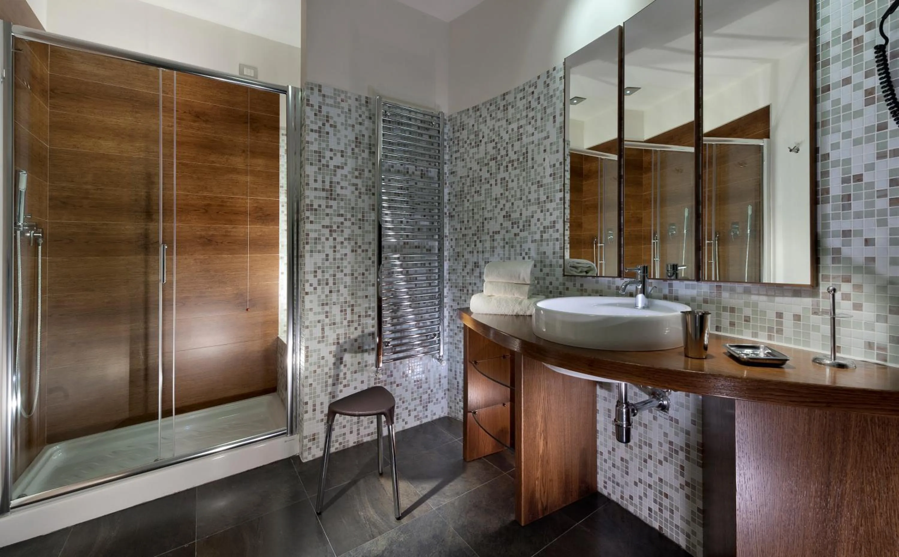 Shower in Bouganville Hill Resort & Wellness Space