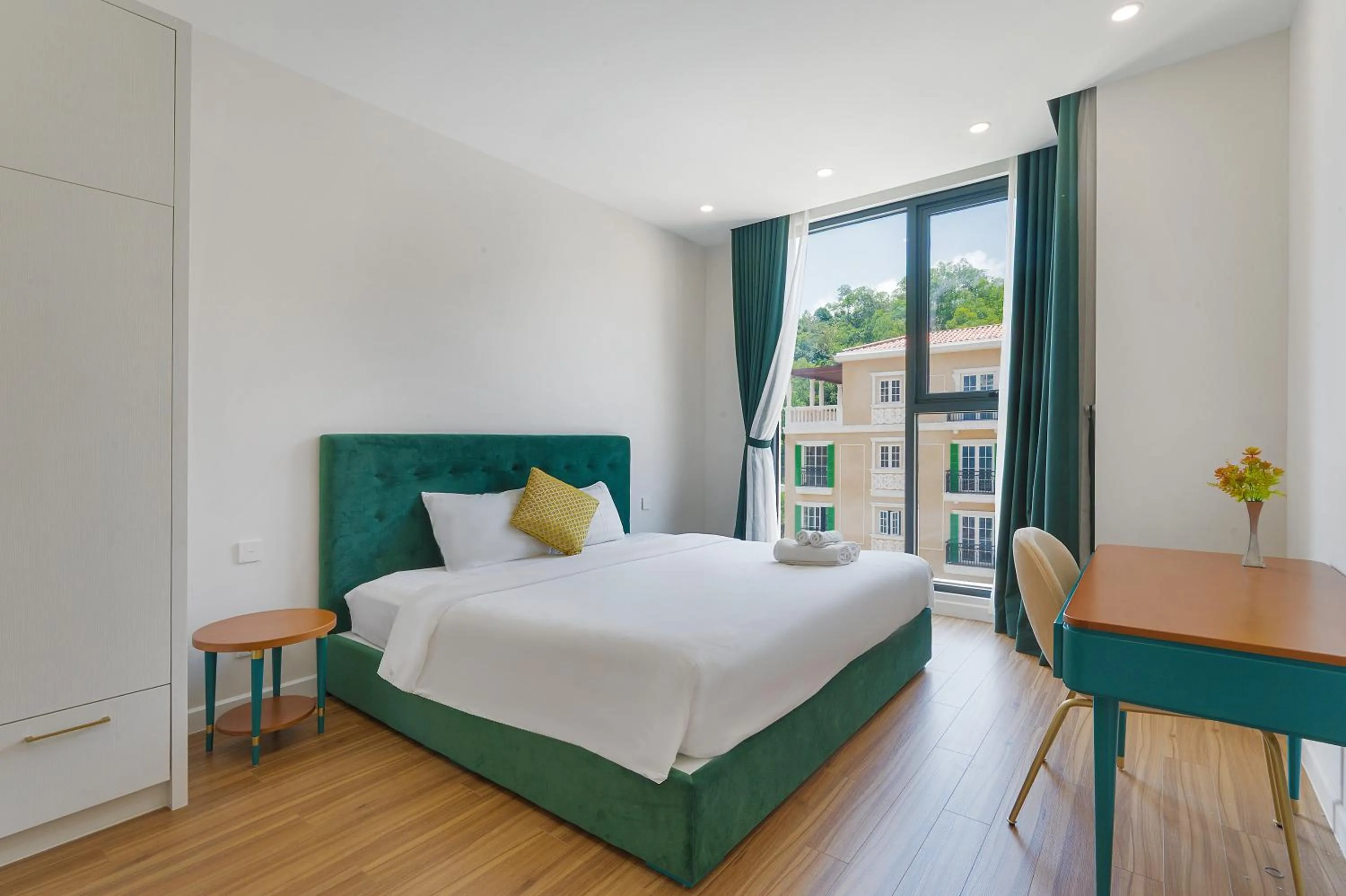 Bed in La isla Apartments & Villas - Sea View & Fireworks Phu Quoc