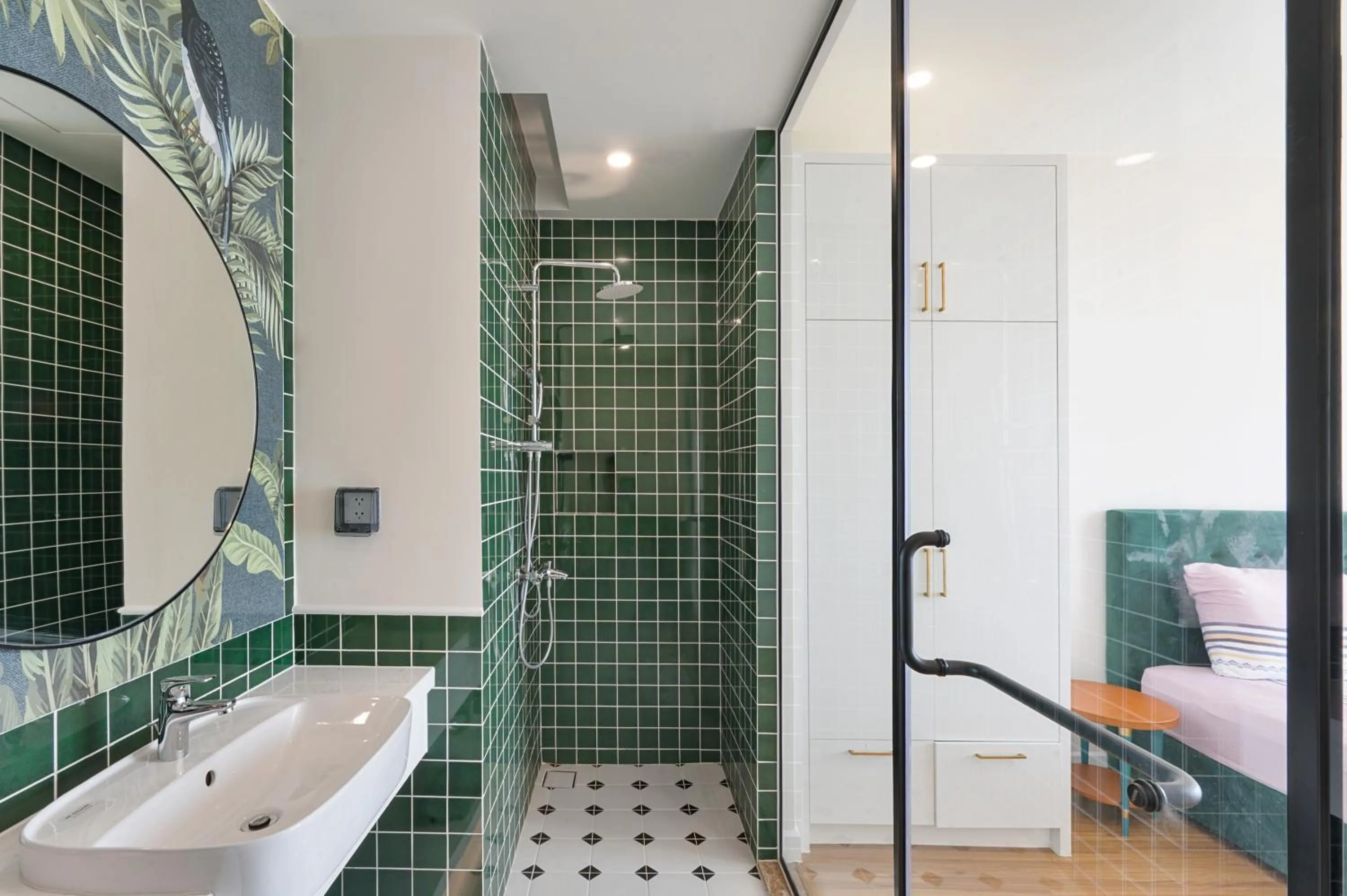 Shower in La isla Apartments & Villas - Sea View & Fireworks Phu Quoc