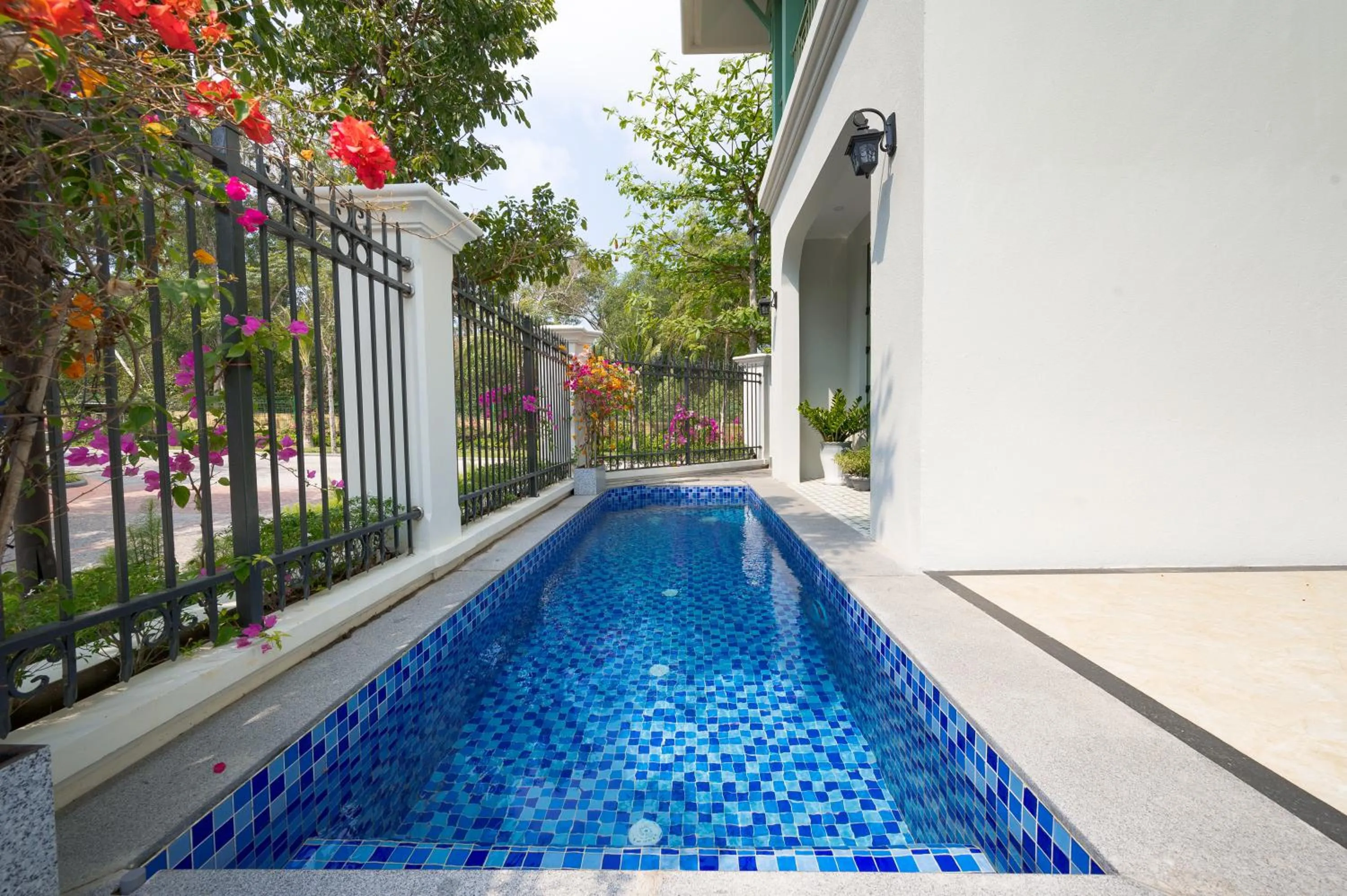Swimming pool in La isla Apartments & Villas - Sea View & Fireworks Phu Quoc