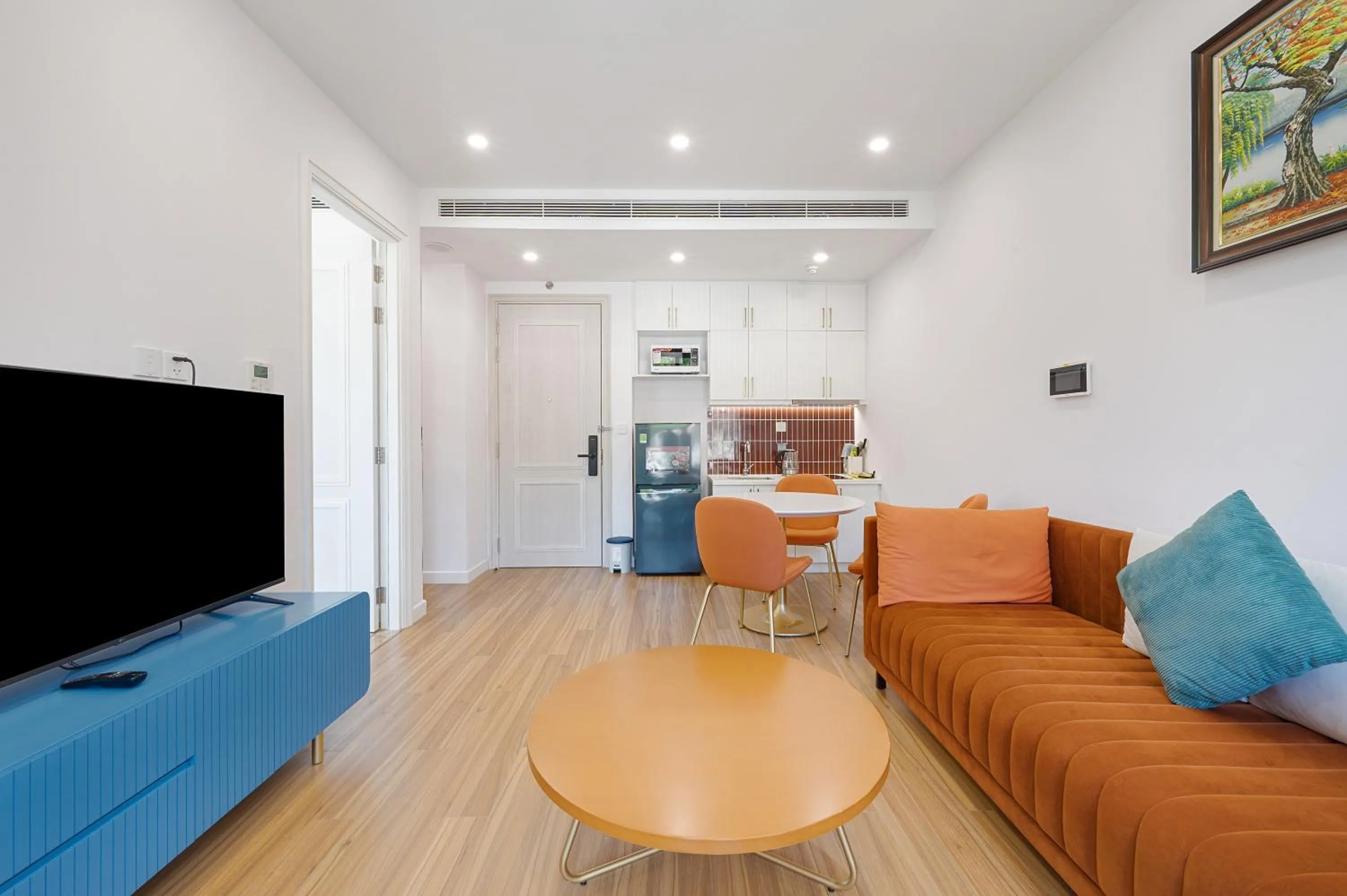 Communal lounge/ TV room in La isla Apartments & Villas - Sea View & Fireworks Phu Quoc