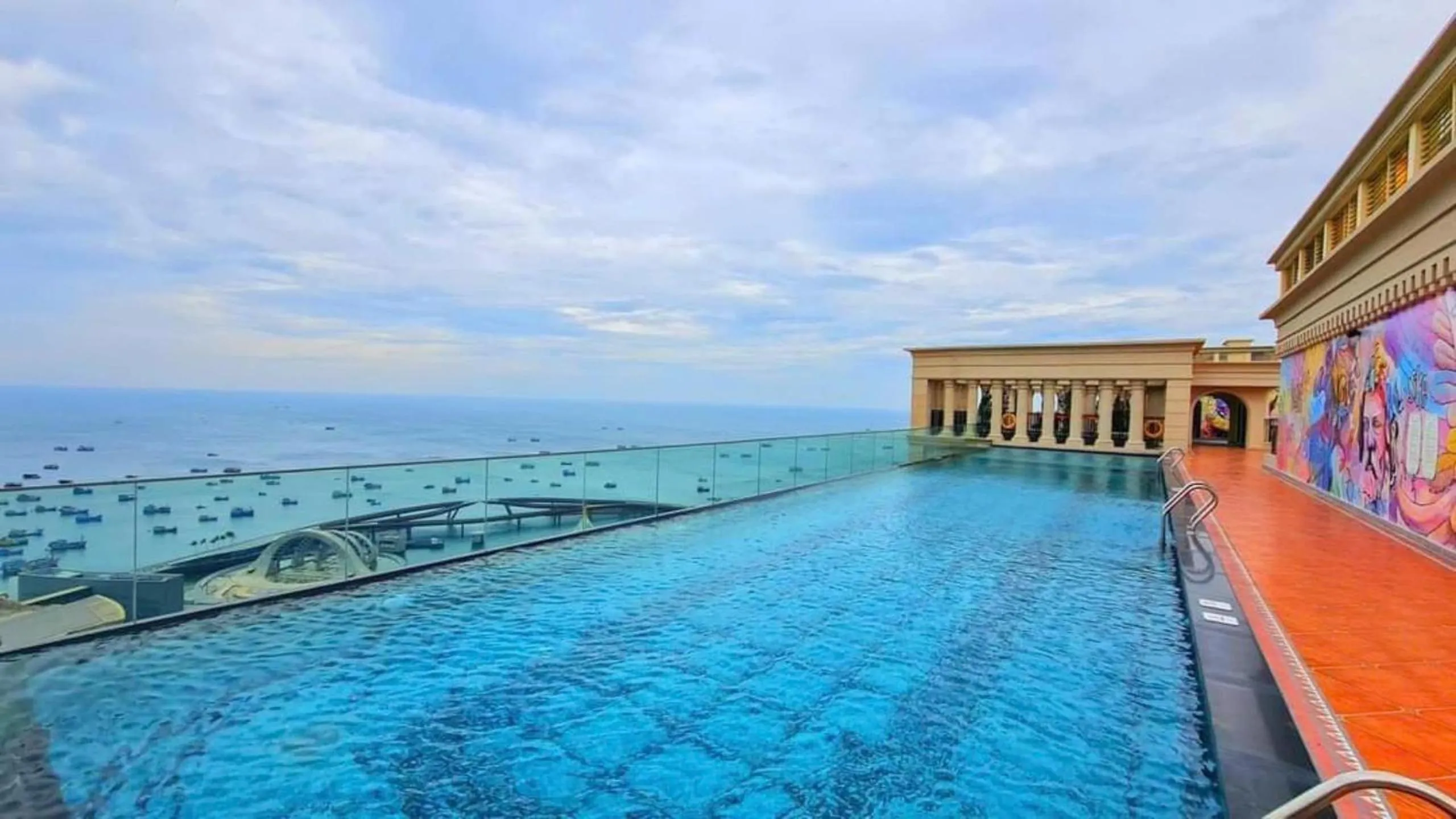 Swimming pool in La isla Apartments & Villas - Sea View & Fireworks Phu Quoc