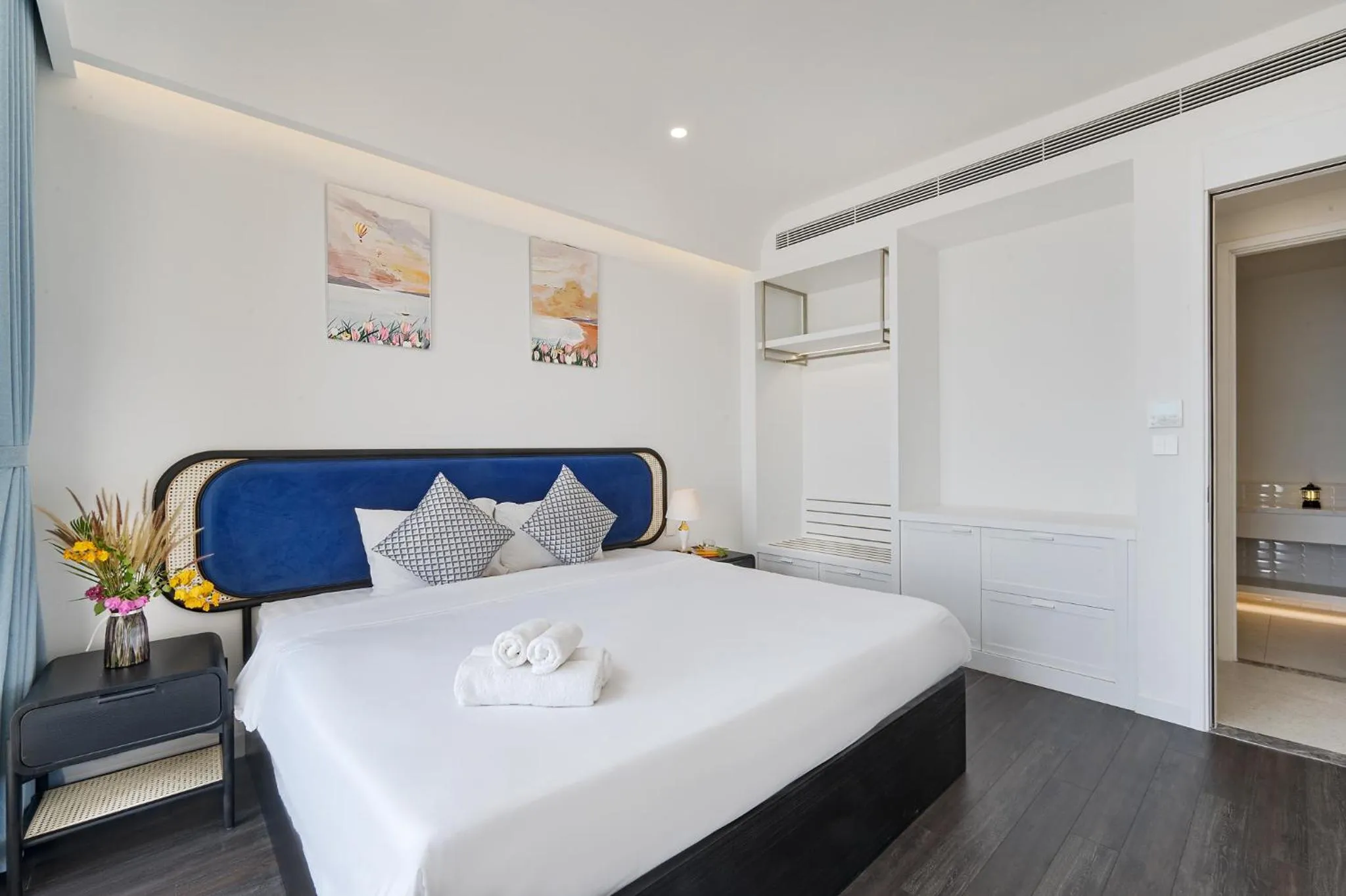 Bed in La isla Apartments & Villas - Sea View & Fireworks Phu Quoc