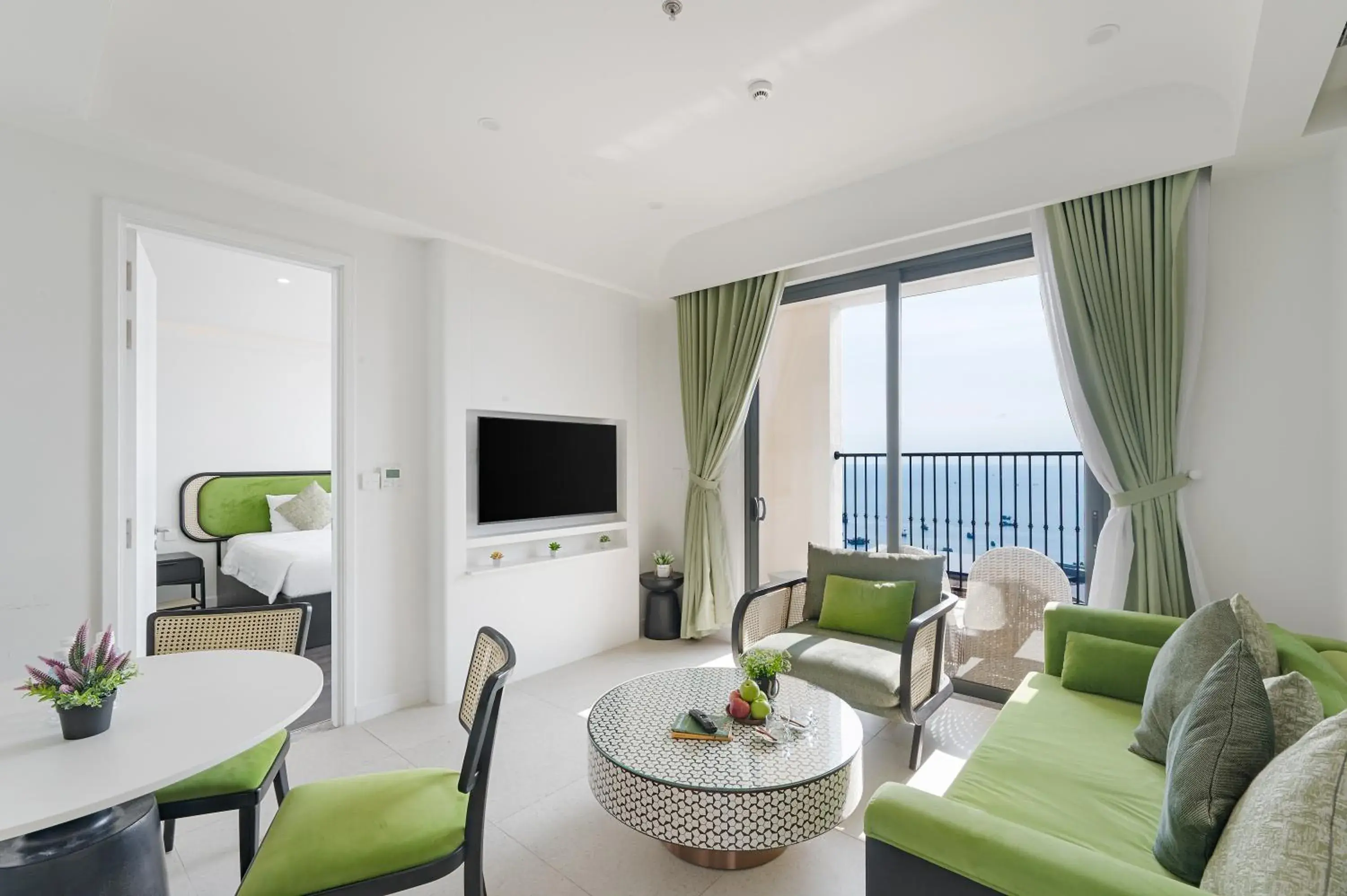 Two-Bedroom Apartment - Oceanfront in La isla Apartments & Villas - Sea View & Fireworks Phu Quoc Two-Bedroom Apartment - Oceanfront in La isla Apartments & Villas - Sea View & Fireworks Phu Quoc