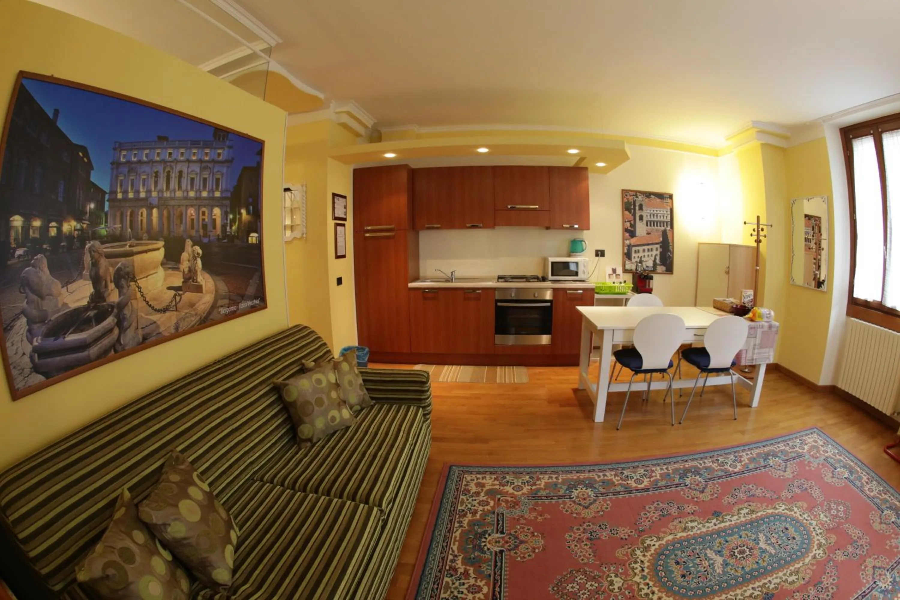 Living room in Central House Bergamo