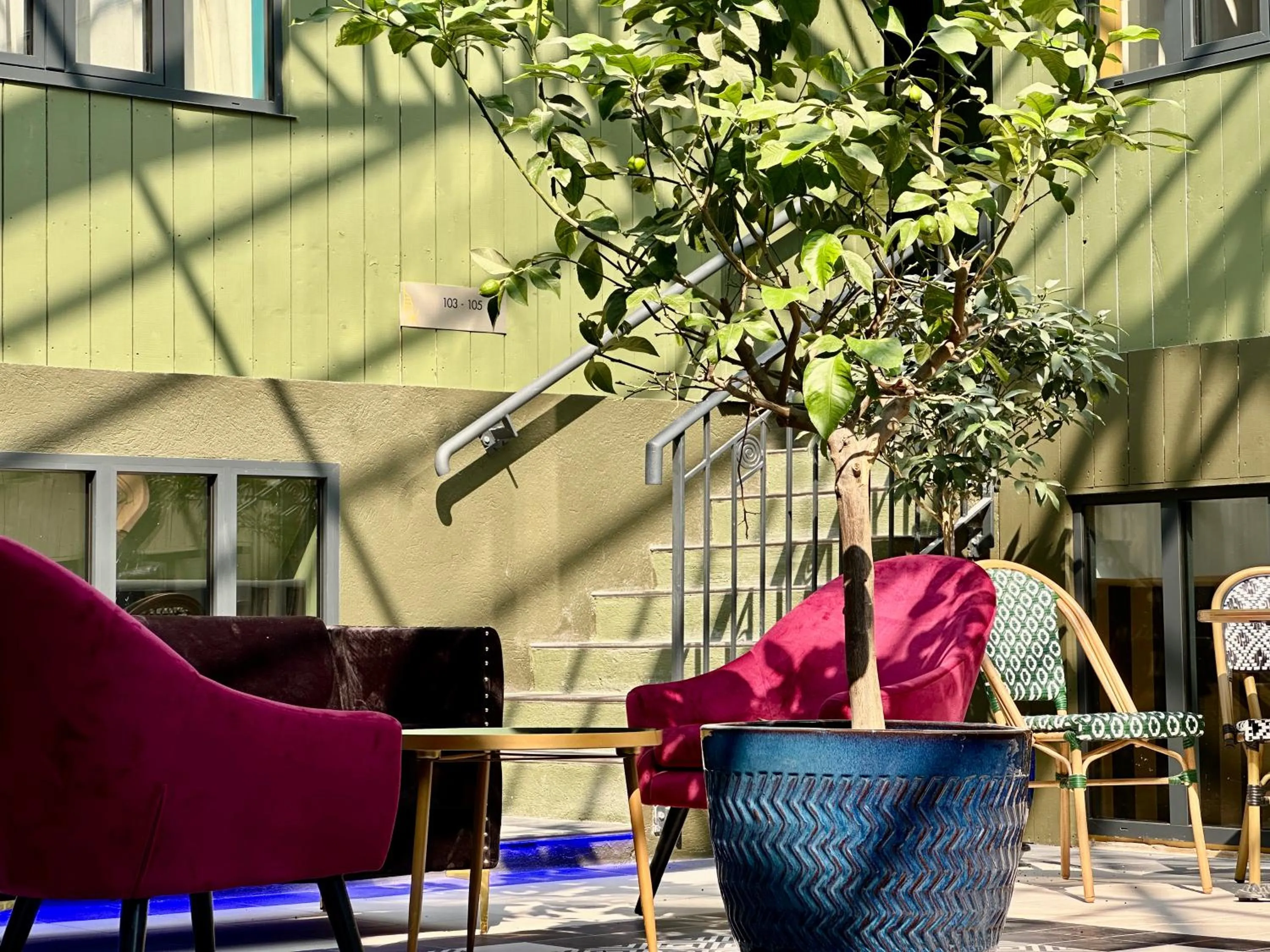 Seating area in Smartappart Niort