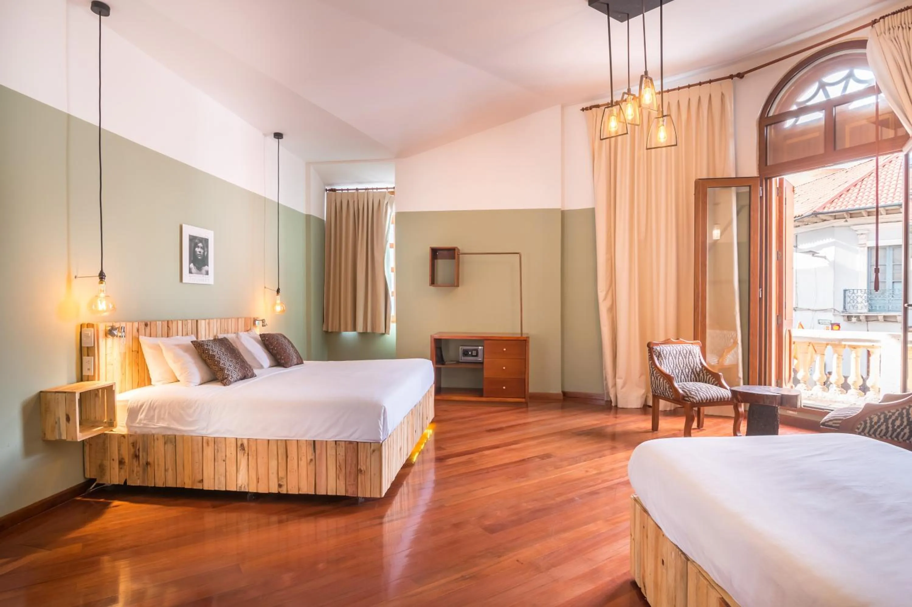 Bedroom, Bed in Viajero Quito Hostel