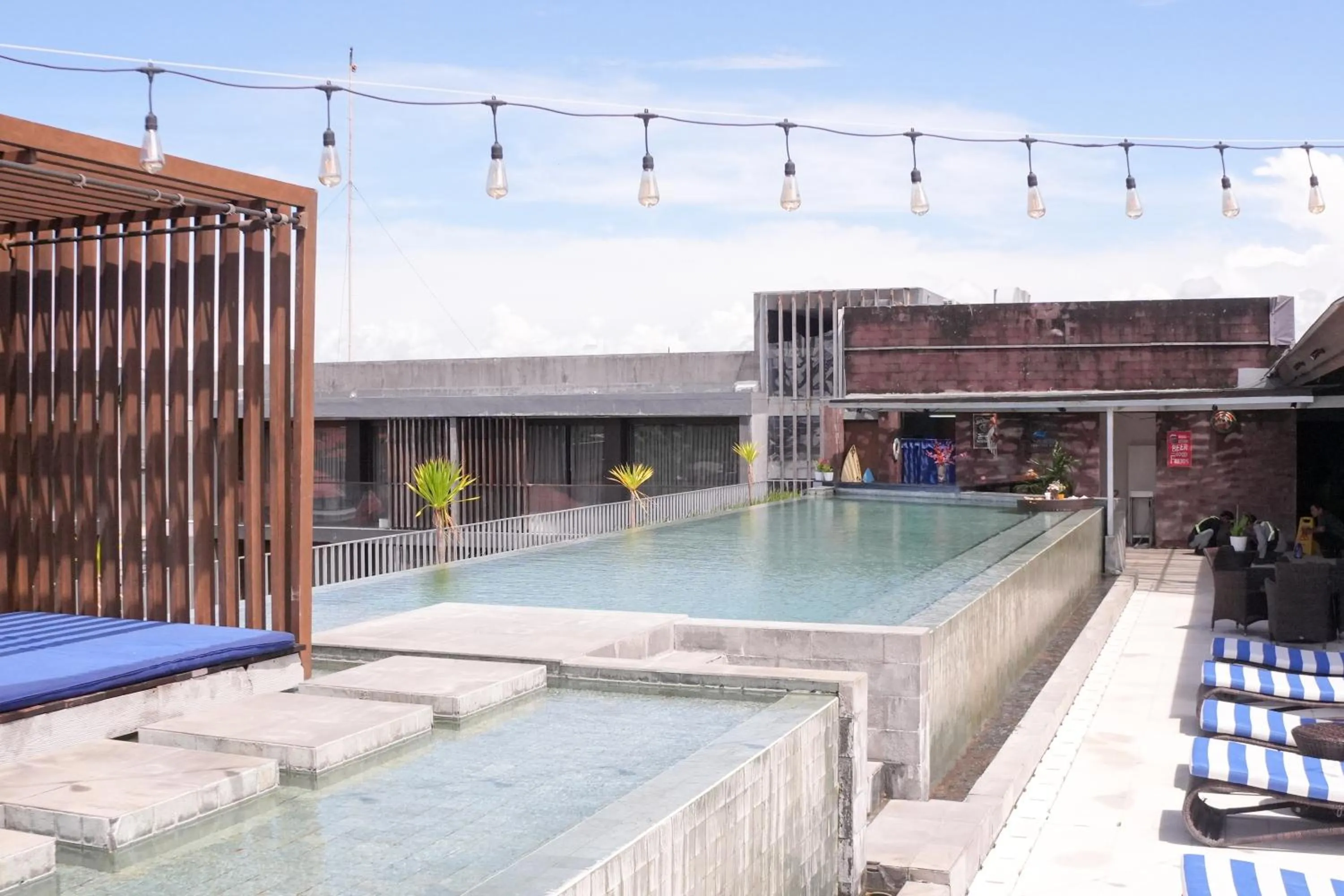 Swimming pool in Watermark Hotel & Spa Bali