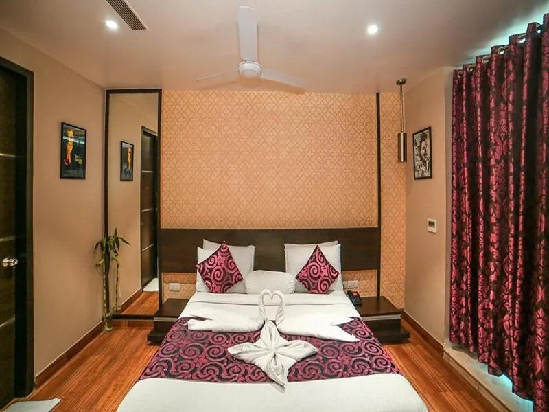 Bed in WoodApple Residency