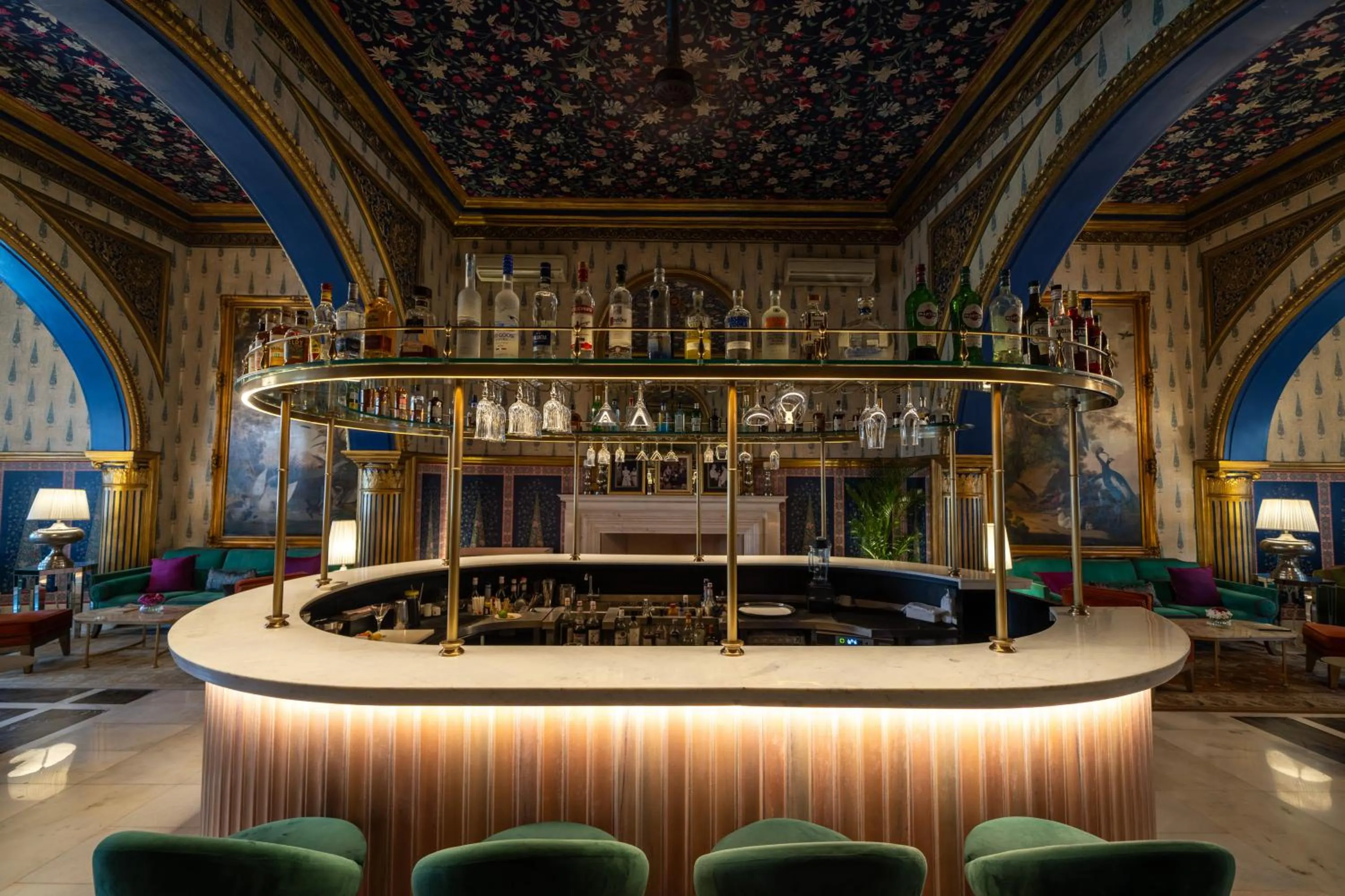 Lounge or bar in Rajmahal Palace RAAS