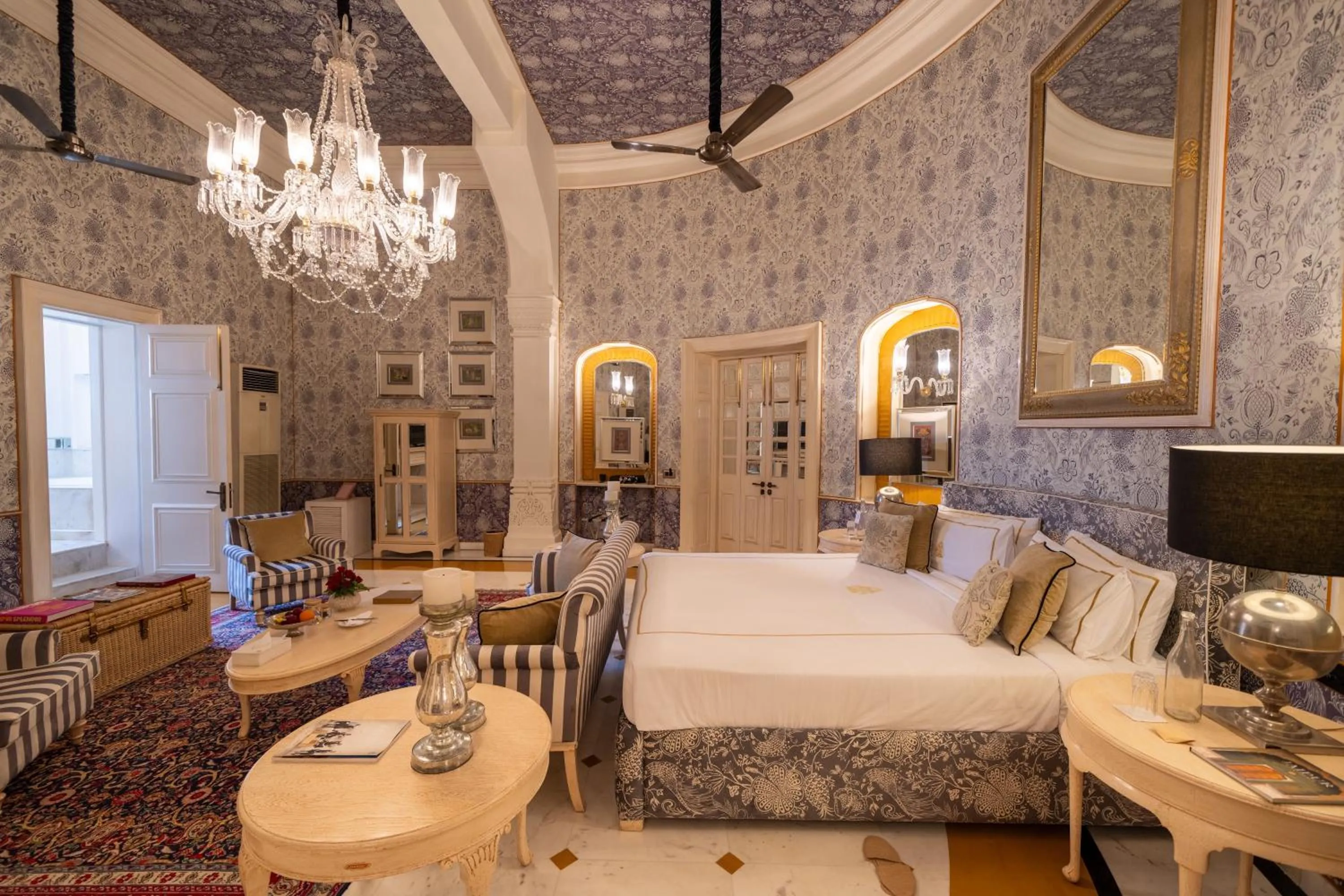 Photo of the whole room, Bed in Rajmahal Palace RAAS