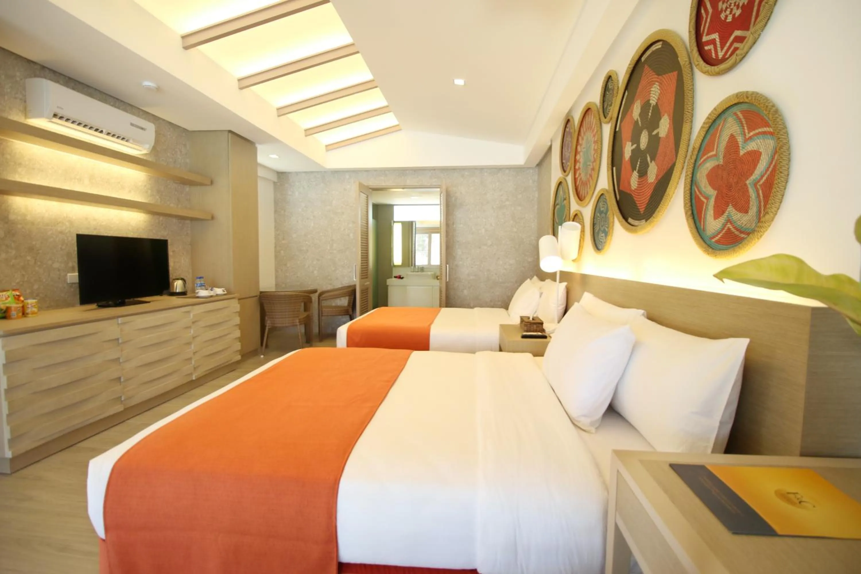 Photo of the whole room, Bed in Bohol Shores