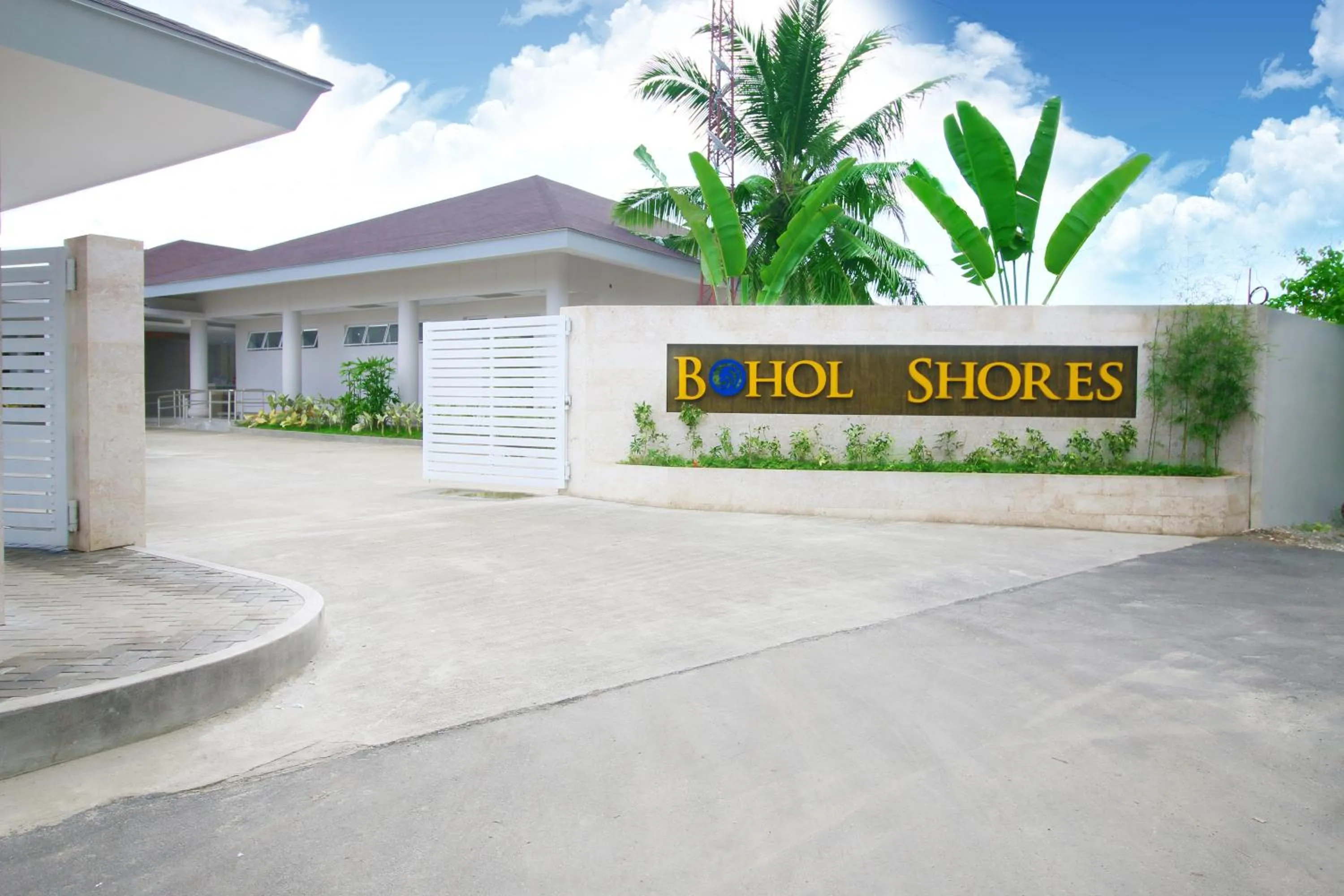 Facade/entrance in Bohol Shores