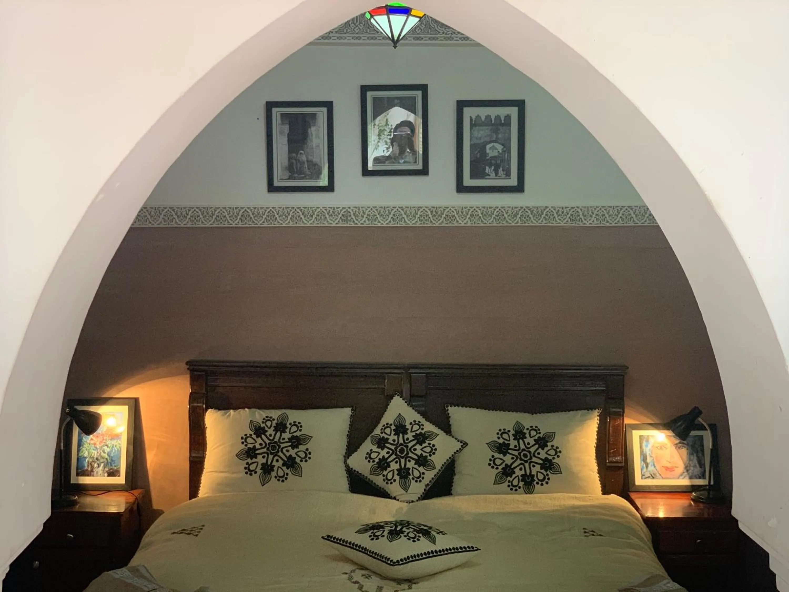 Bed in Riad Dar Mamouni