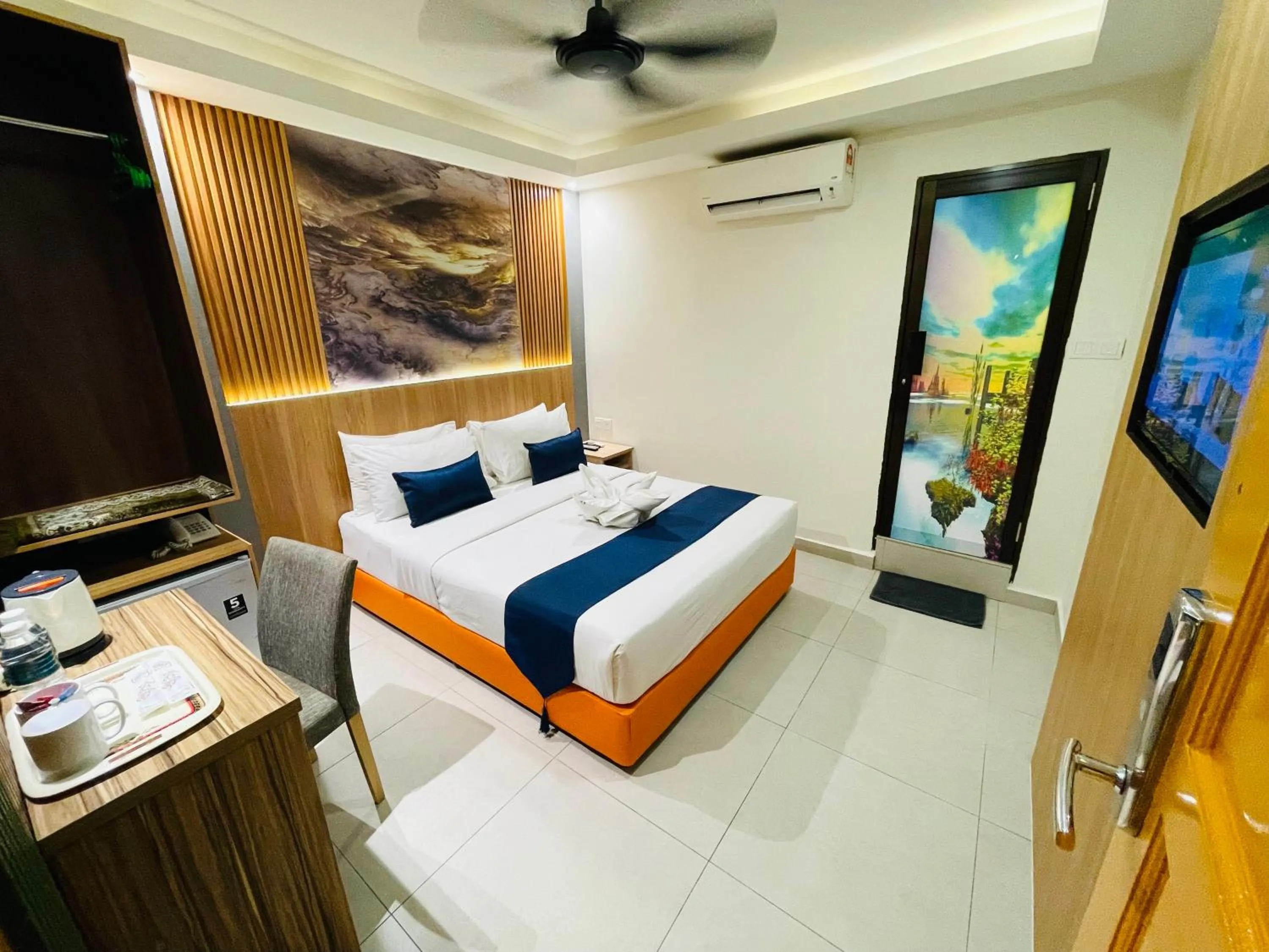 Property building, Bed in ESSY Hotel KL Sentral