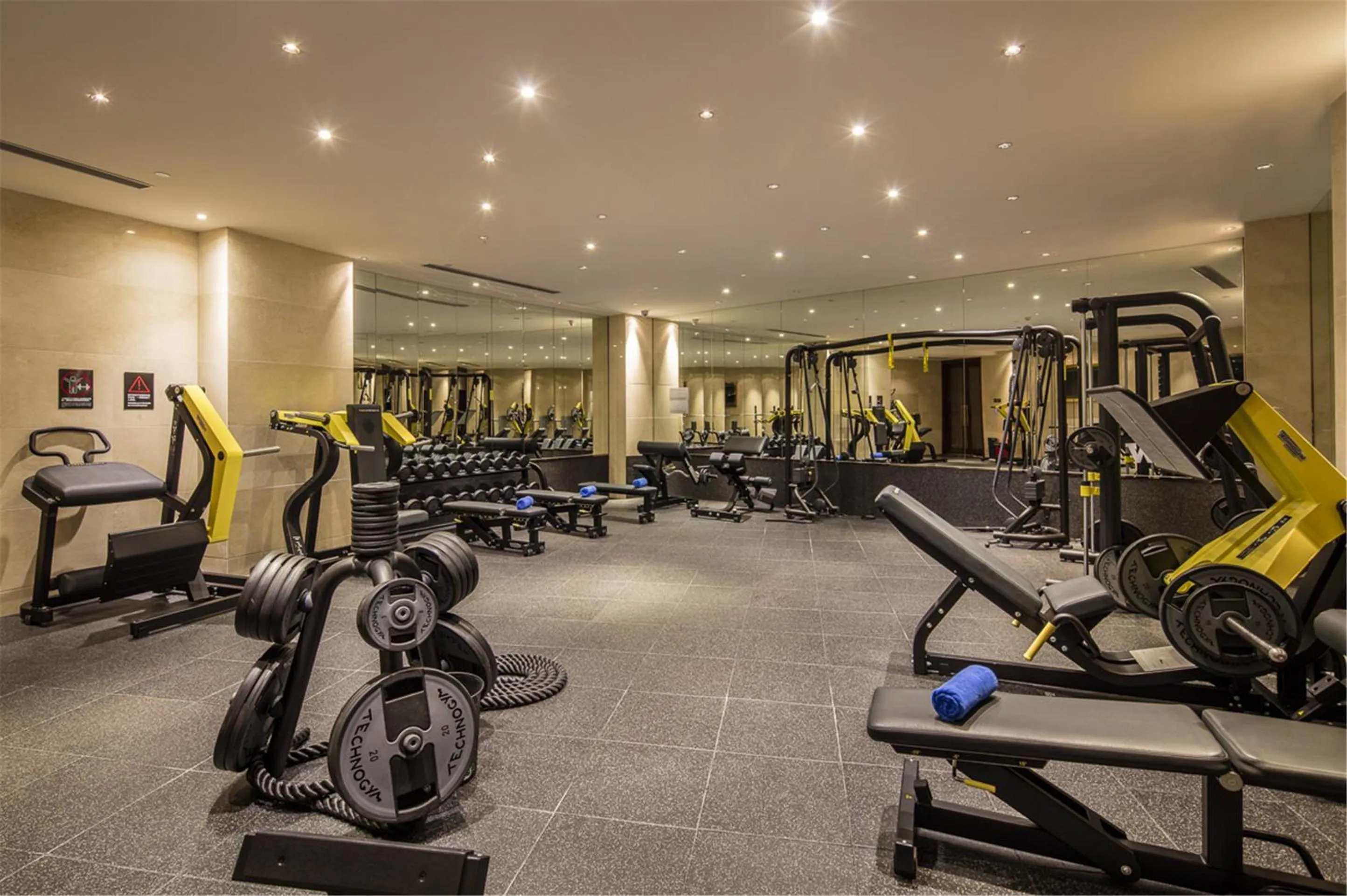 Fitness centre/facilities in Royal Century Hotel Shanghai