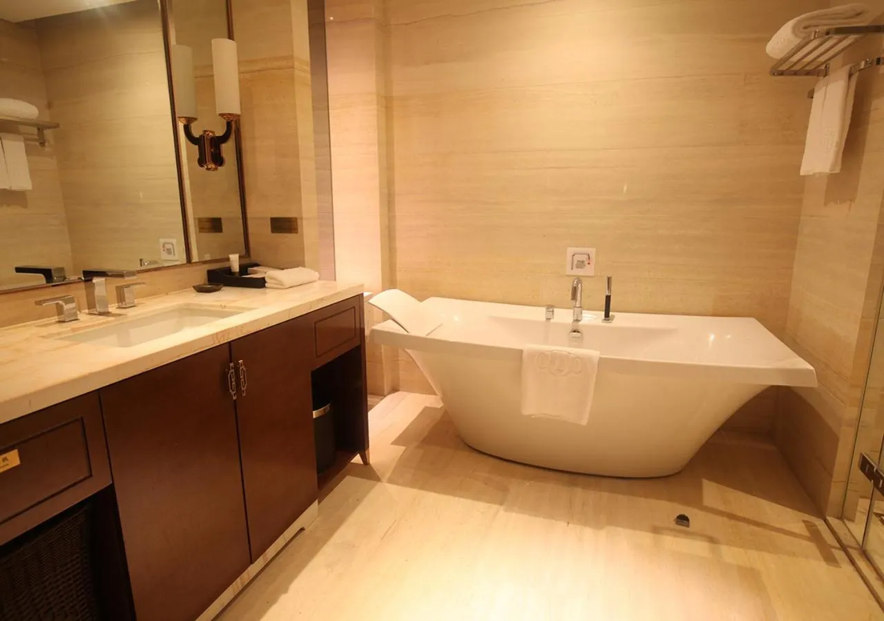 Royal Century Hotel Shanghai