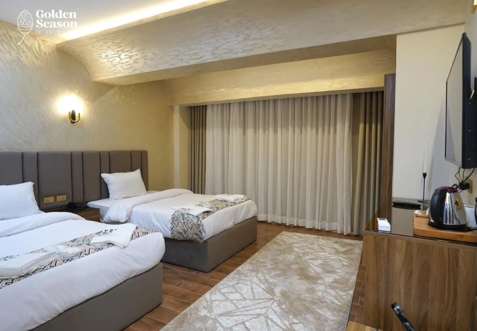 Bedroom, Bed in Golden Season Hotel