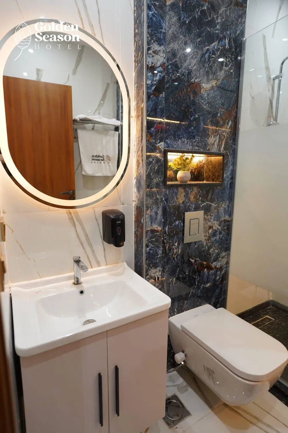 Shower in Golden Season Hotel