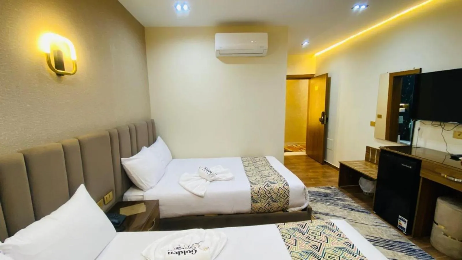 TV and multimedia, Bed in Golden Season Hotel