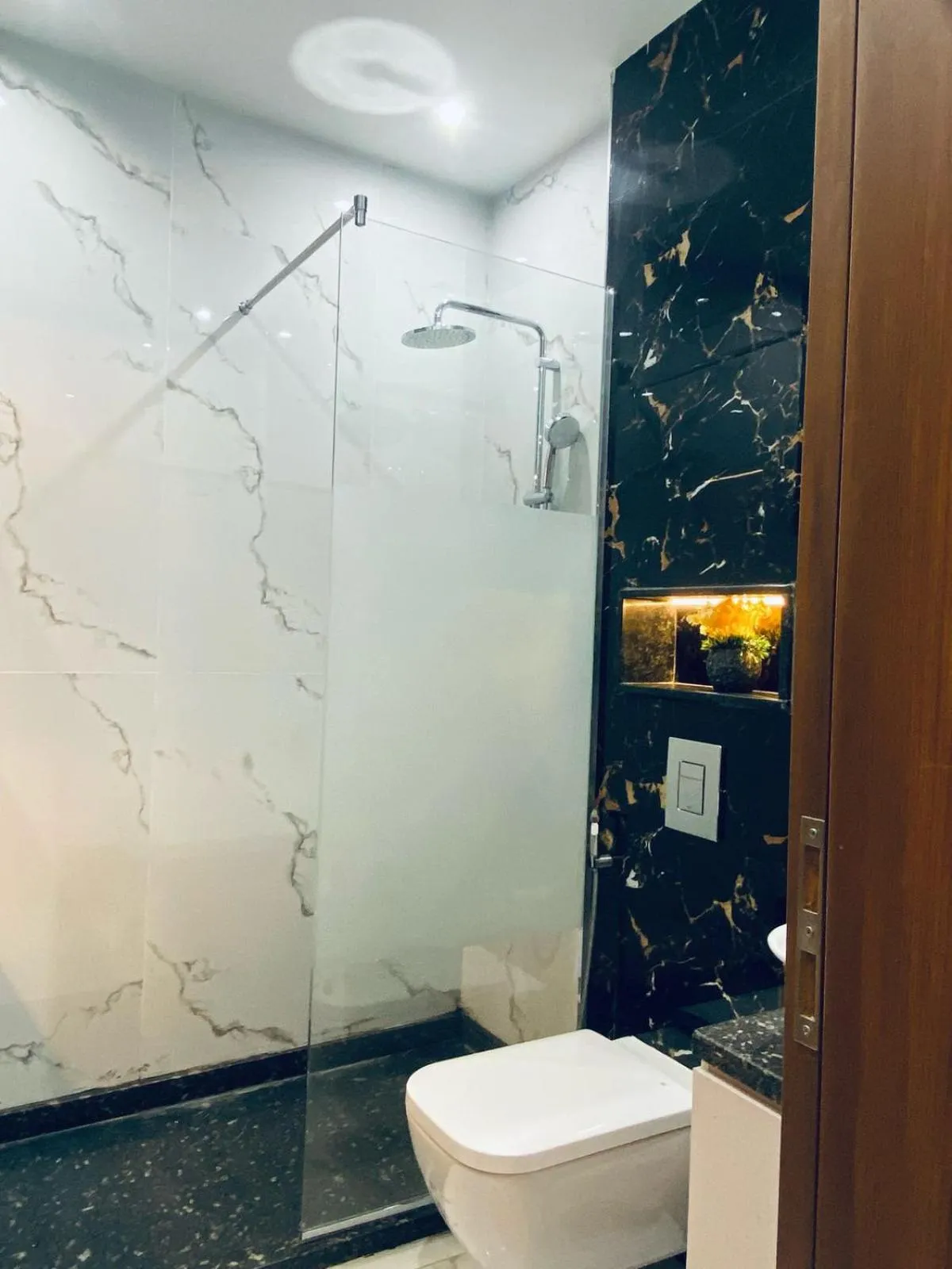 Bathroom in Golden Season Hotel