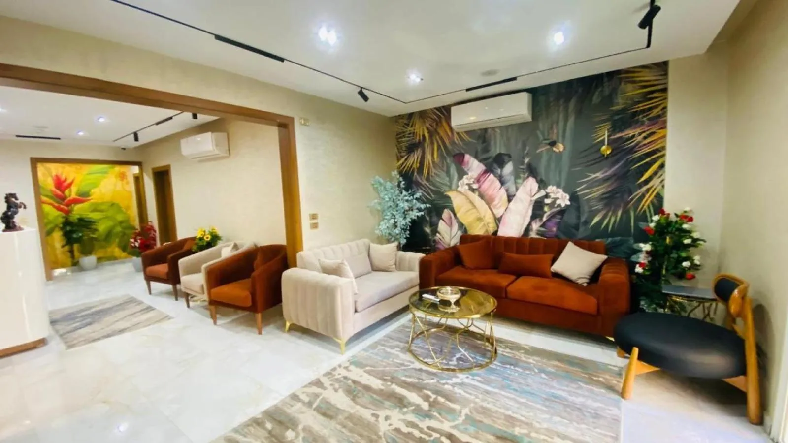 Lobby or reception in Golden Season Hotel