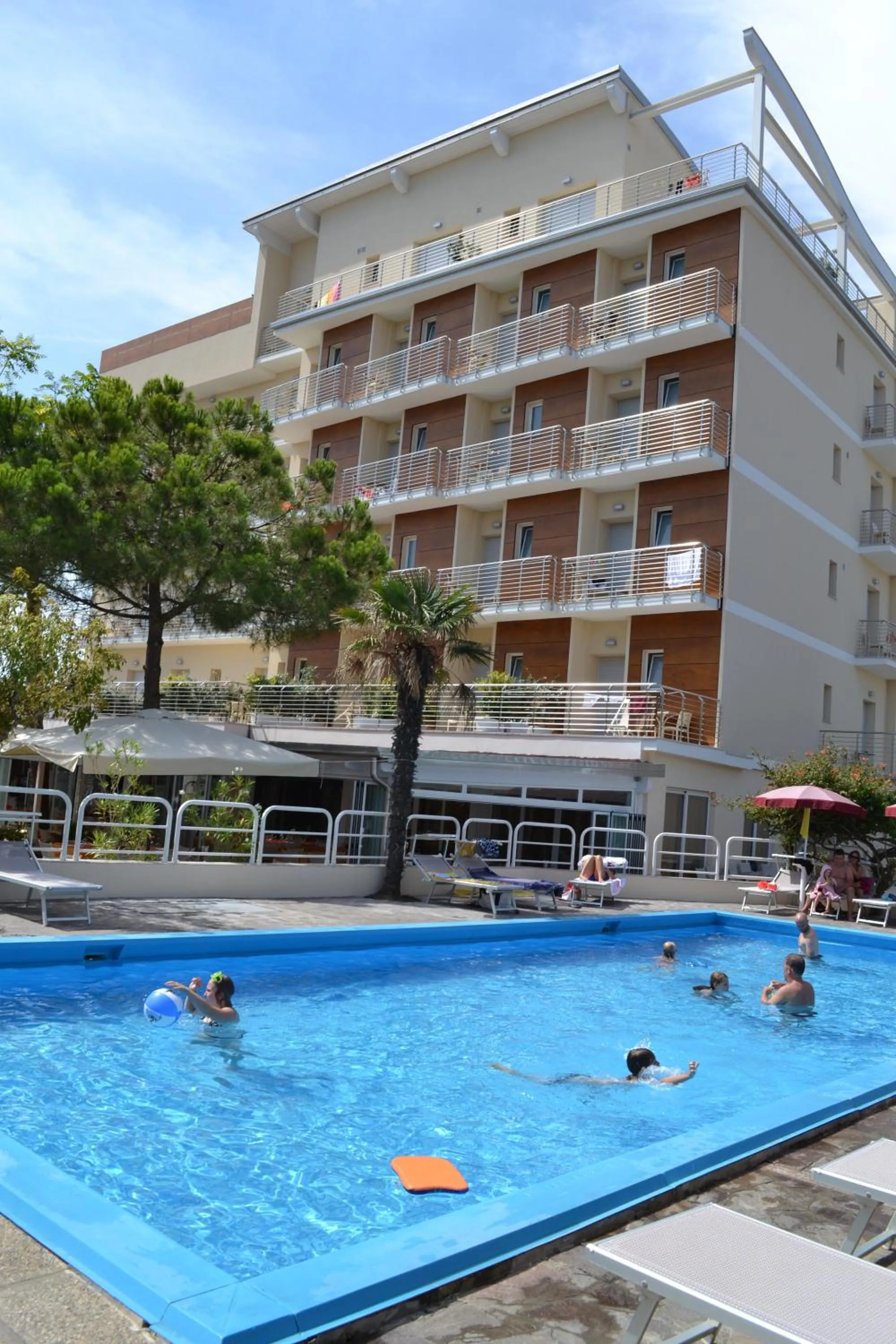 Pool view in Hotel Franca